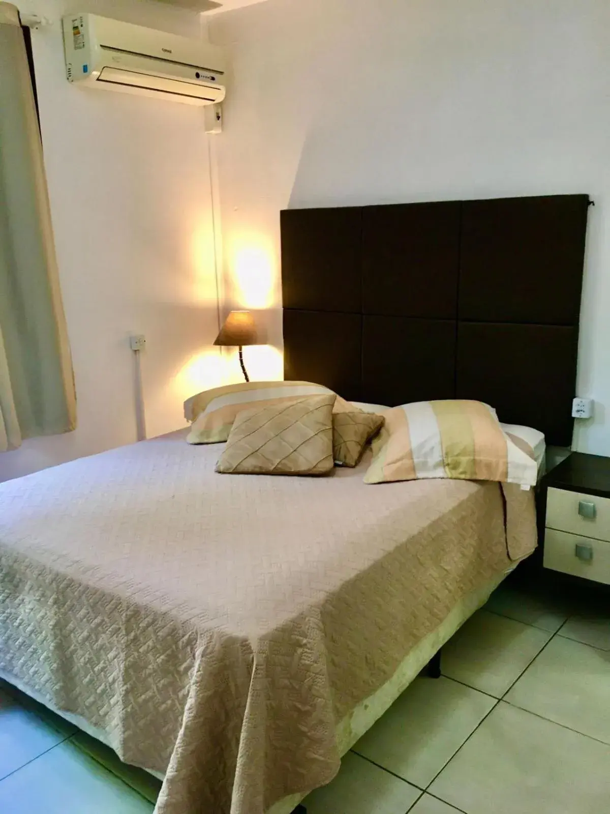 Luxury Triple Room - single occupancy in Nossa Casa Novo Hamburgo Luxury Triple Room - single occupancy in Nossa Casa Novo Hamburgo