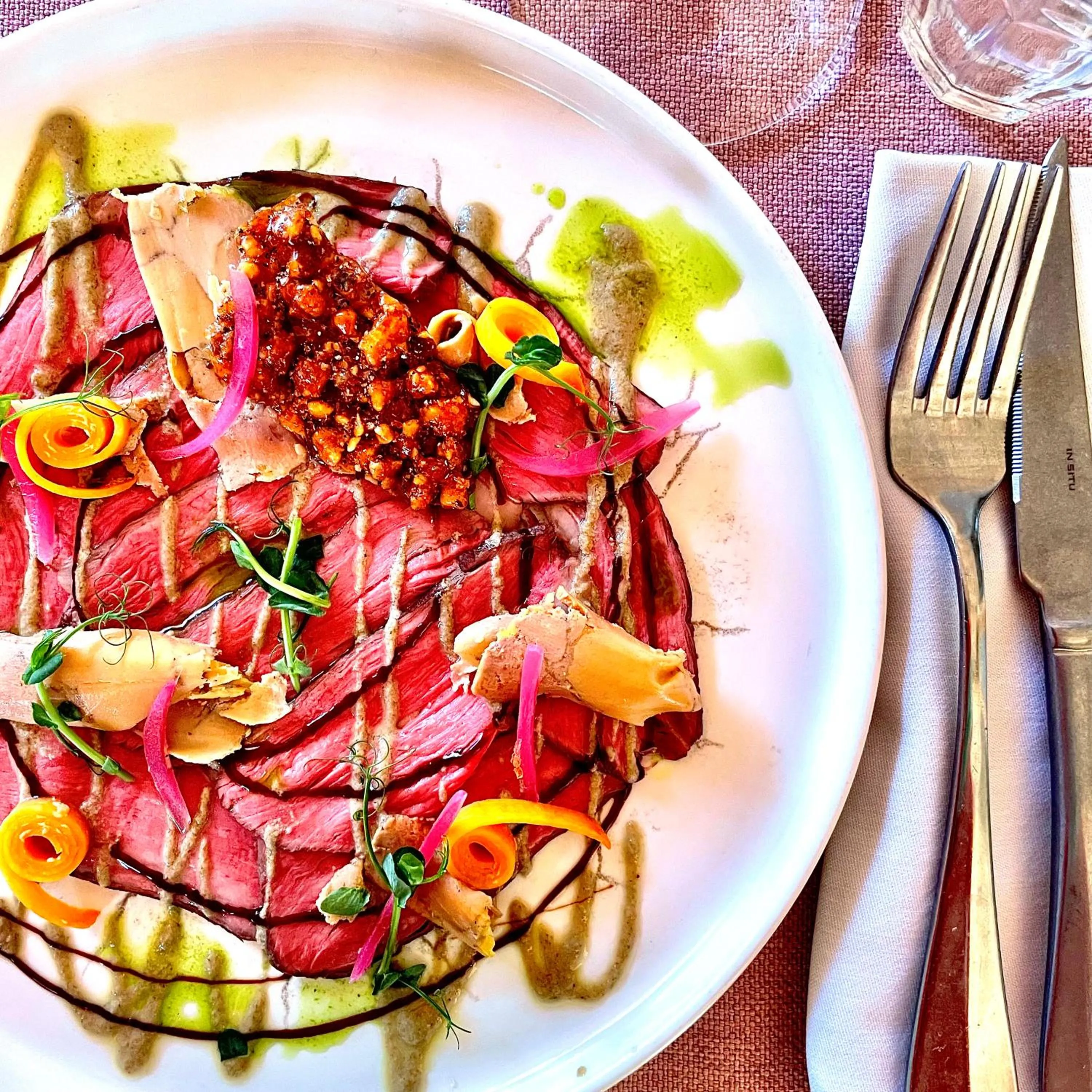 Restaurant/places to eat in Chamois Lodge