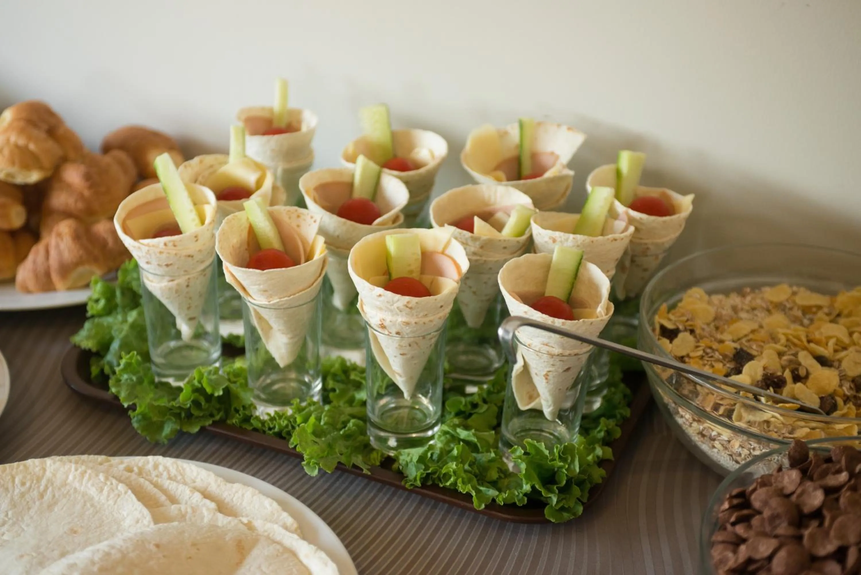 American breakfast in Cosmopolitan Hotel