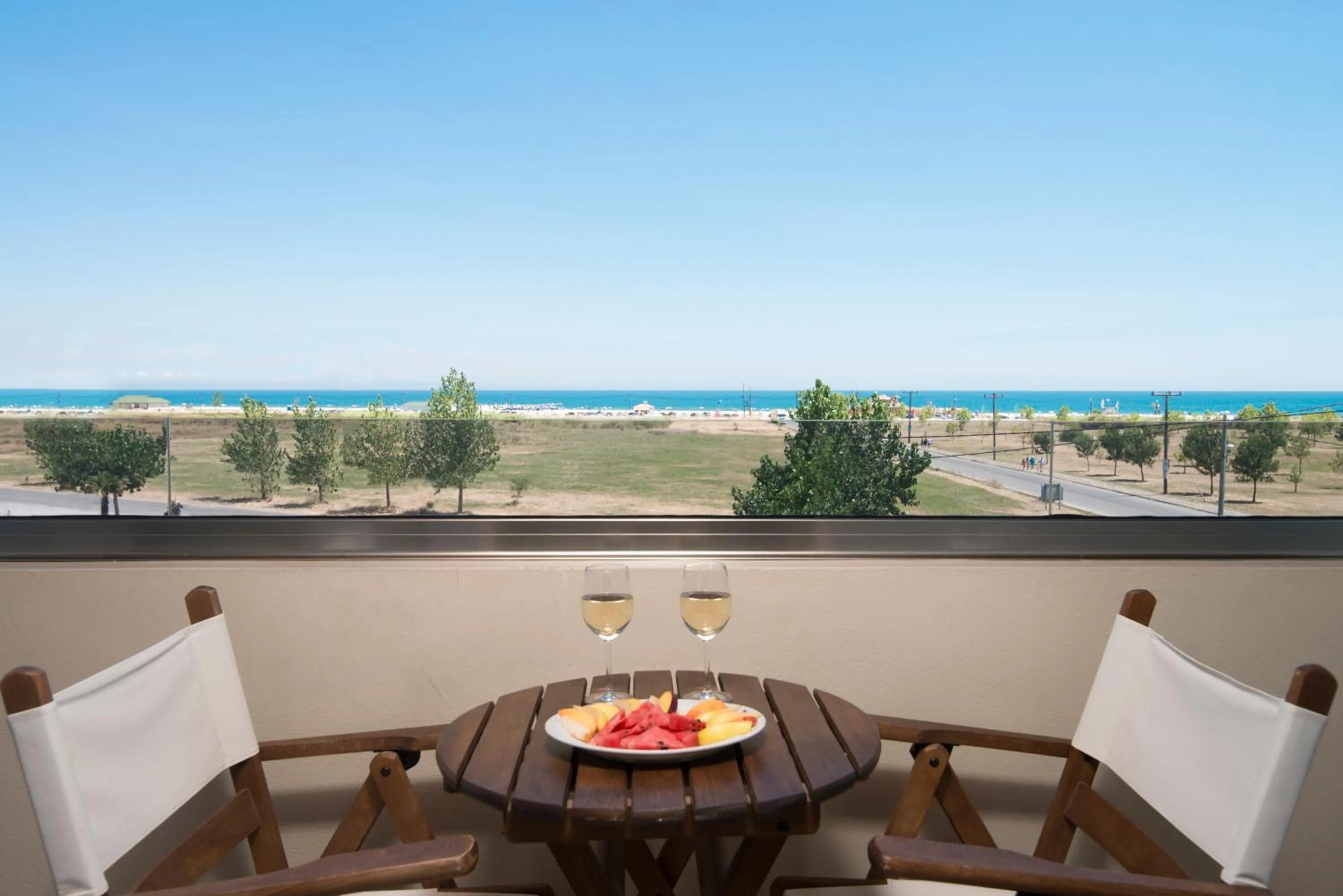 Photo of the whole room in Cosmopolitan Hotel