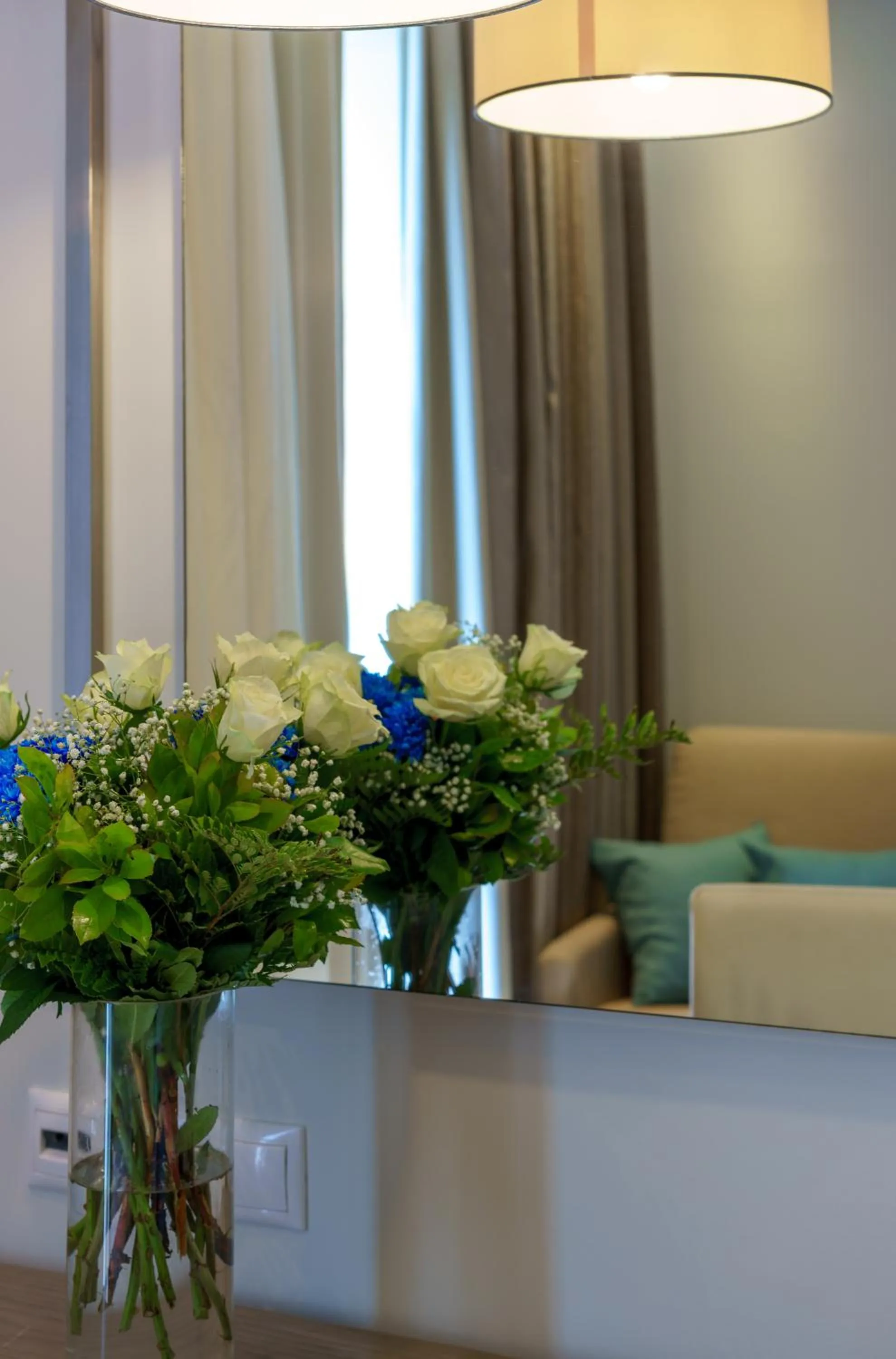 Photo of the whole room in Cosmopolitan Hotel