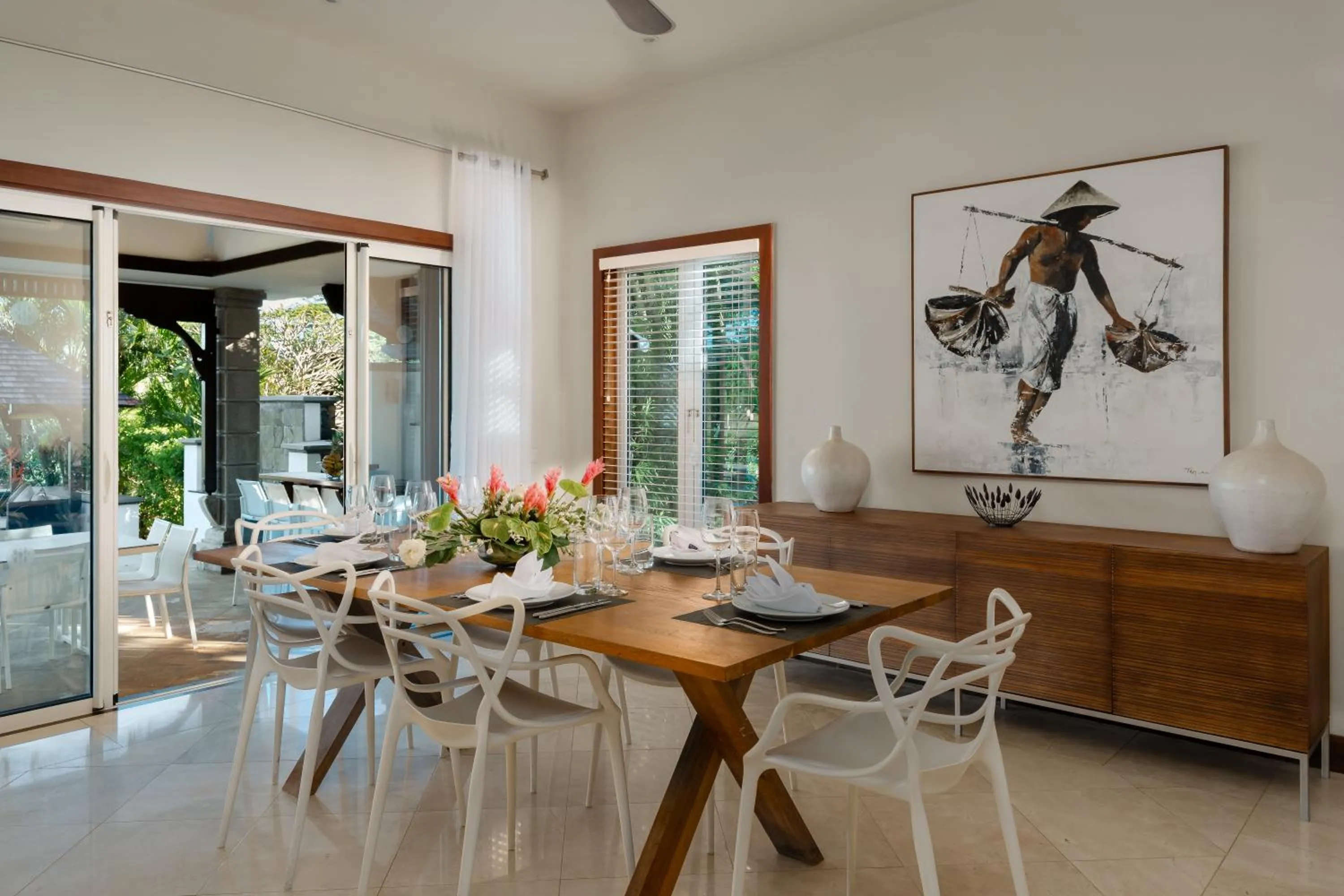 Dining area in Heritage The Villas
