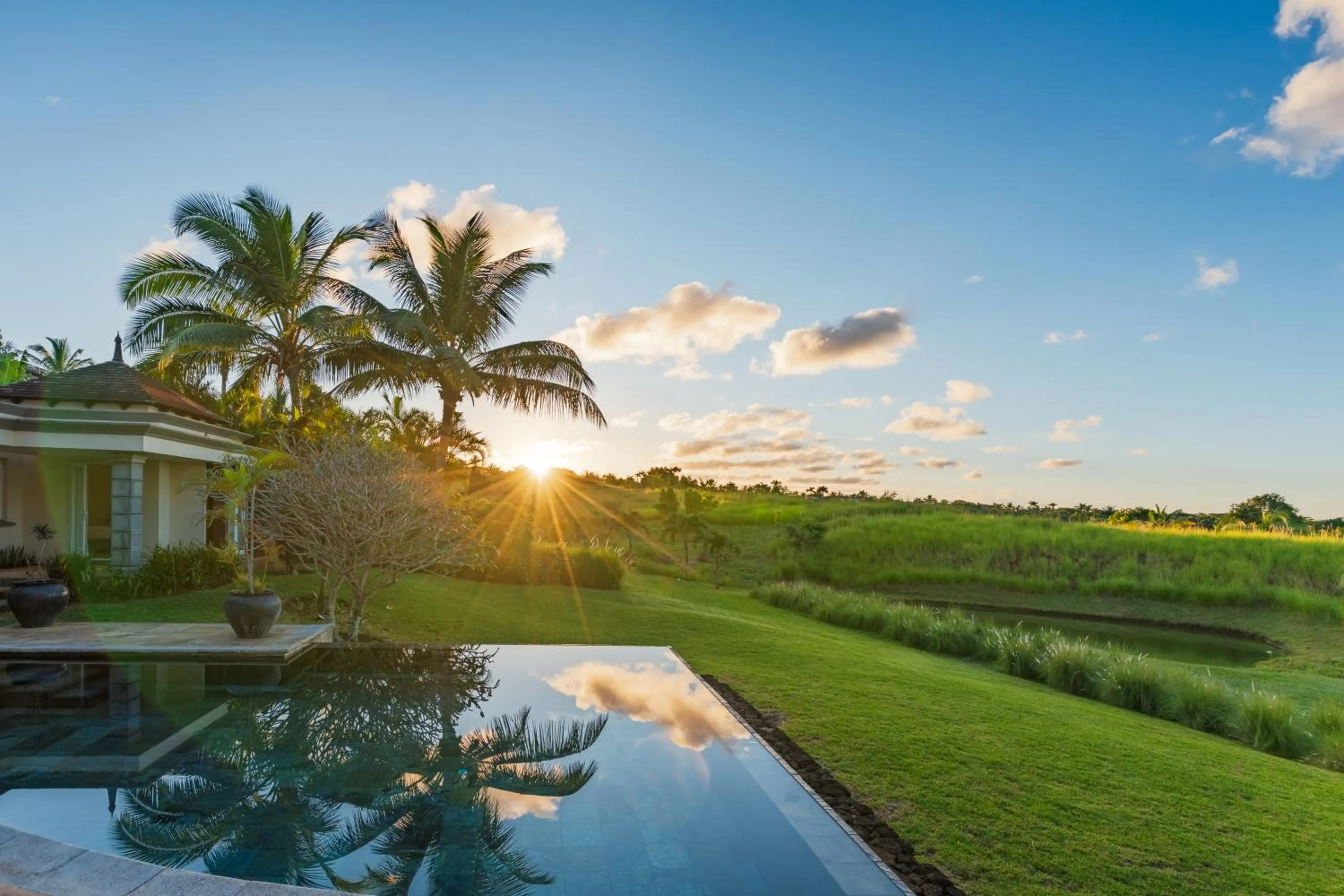 Swimming pool in Heritage The Villas