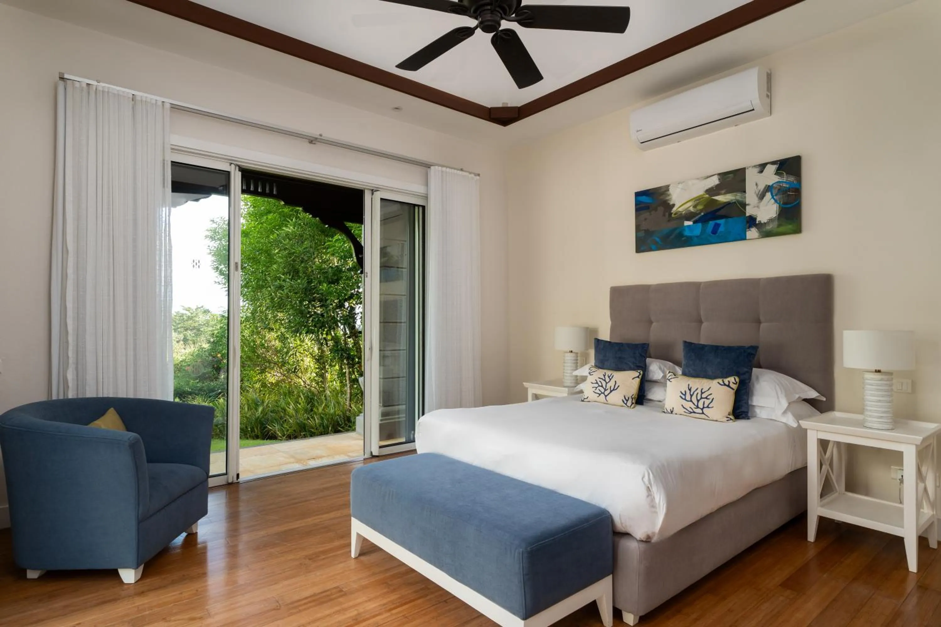 Garden, Bed in Heritage The Villas