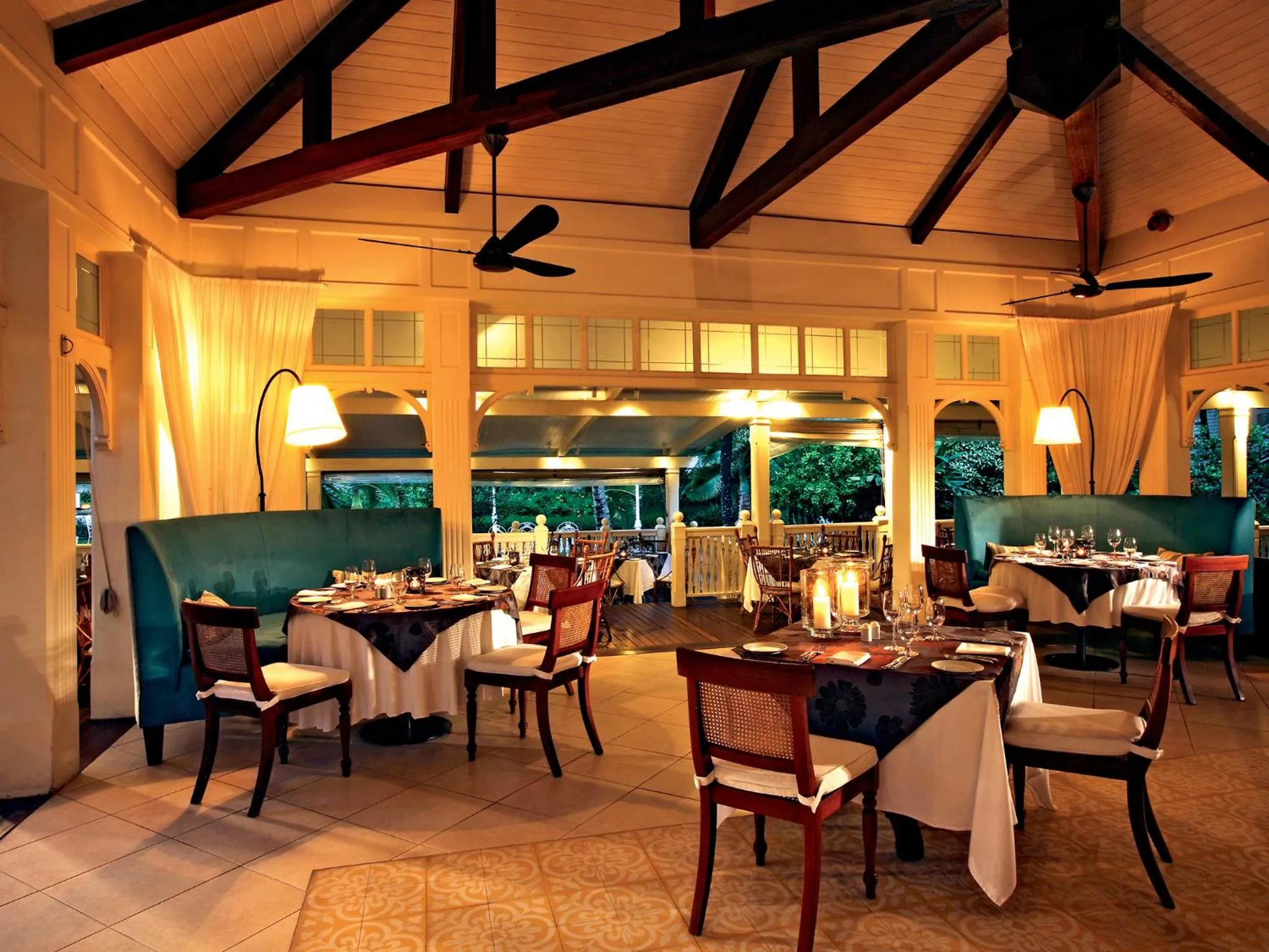 Restaurant/places to eat in Heritage The Villas