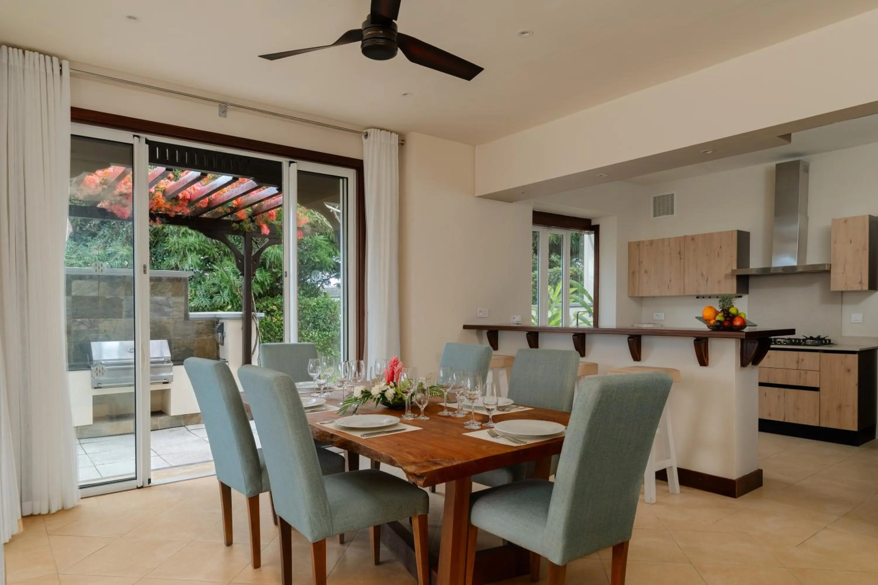 Kitchen or kitchenette in Heritage The Villas