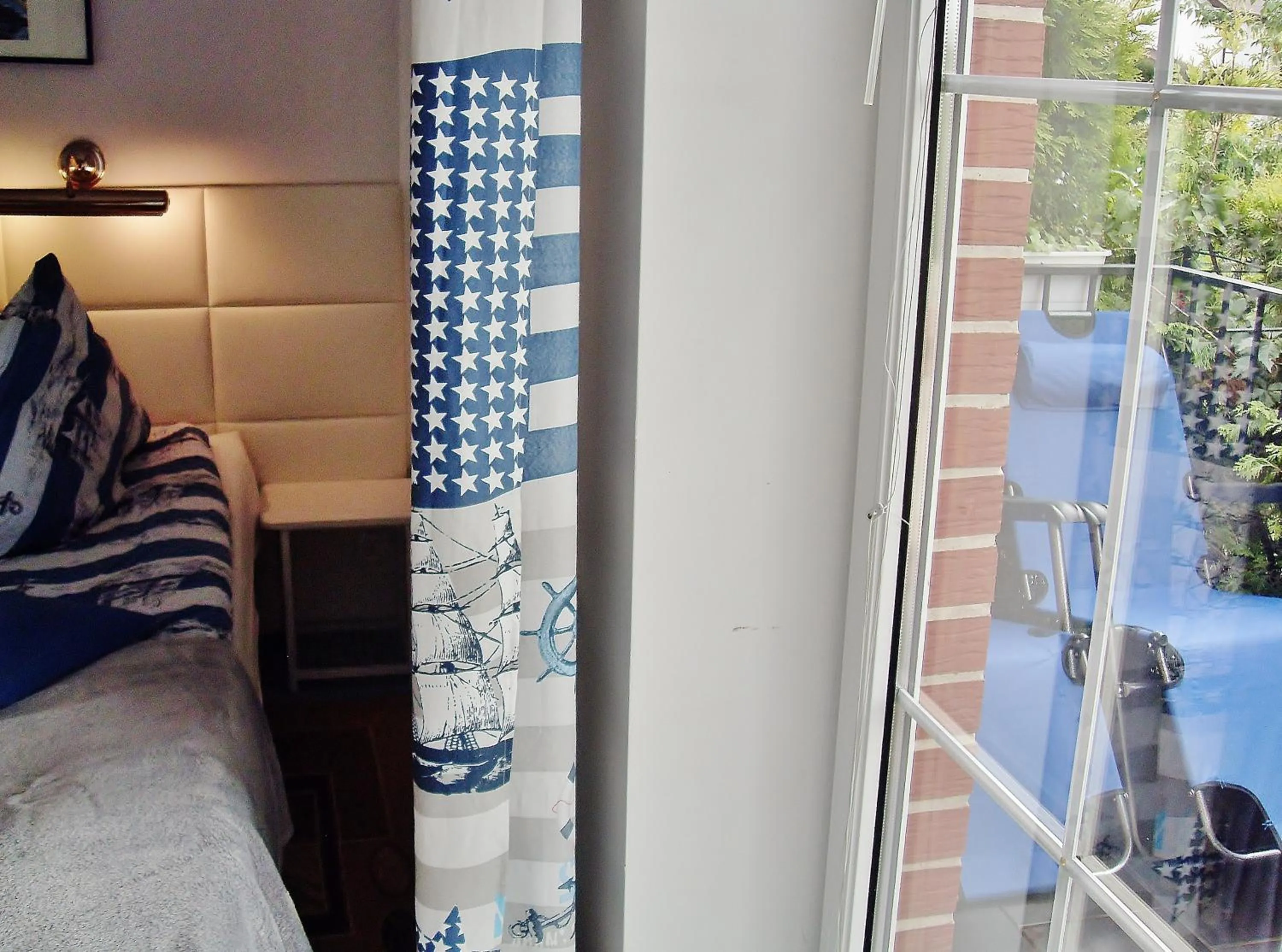 Balcony/Terrace in Willa Cyklada, grill, śniadania, jezioro,przystań,tawerna-200m, park linowy-400m, centrum,aquapark-900m