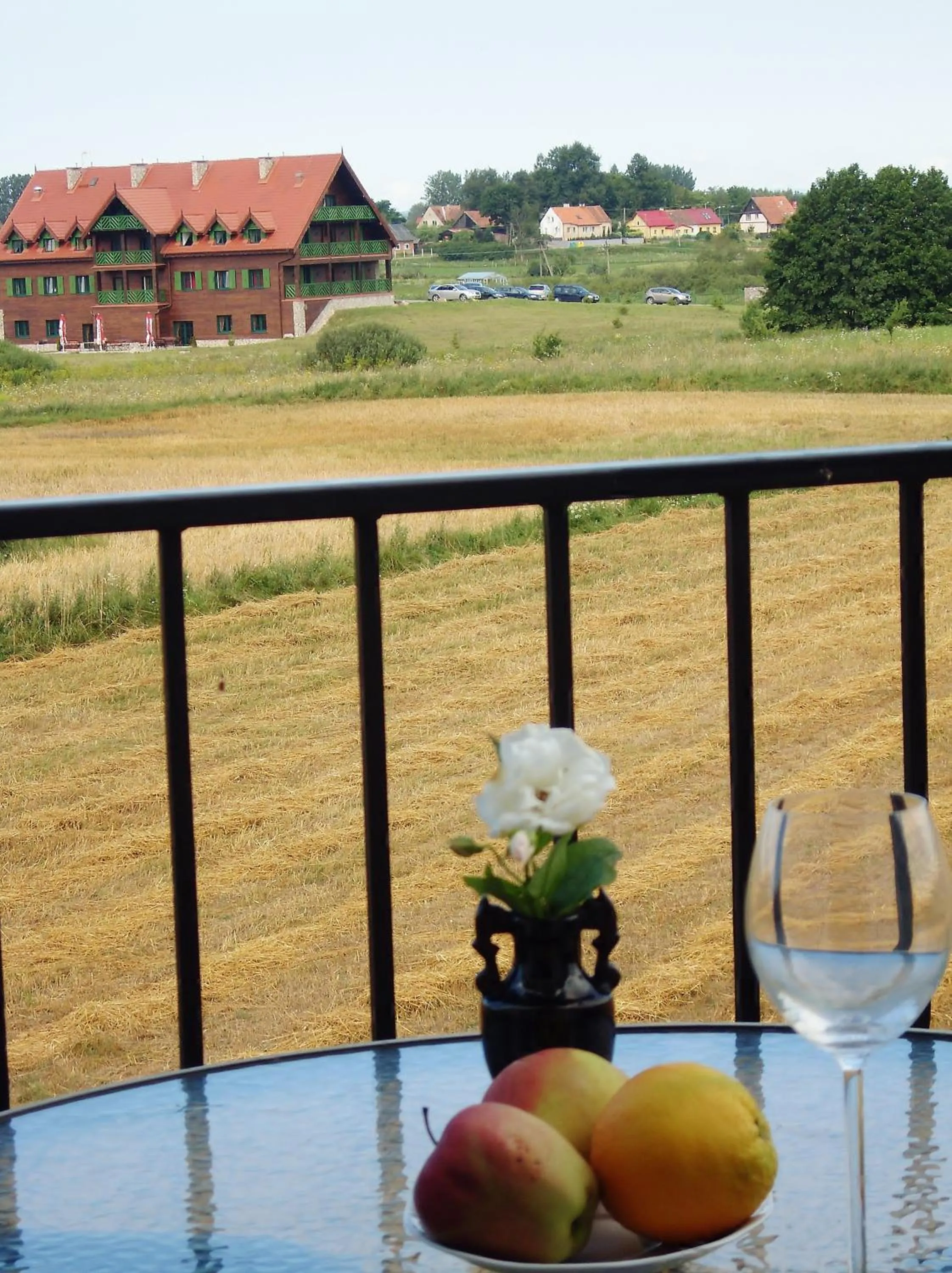 Balcony/Terrace in Willa Cyklada, grill, śniadania, jezioro,przystań,tawerna-200m, park linowy-400m, centrum,aquapark-900m