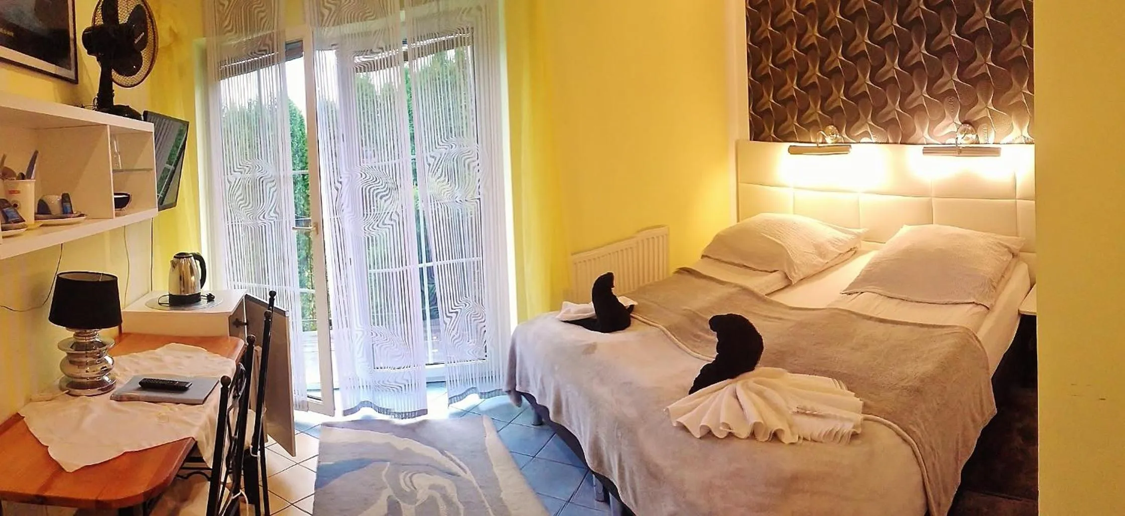 Photo of the whole room, Bed in Willa Cyklada, grill, śniadania, jezioro,przystań,tawerna-200m, park linowy-400m, centrum,aquapark-900m