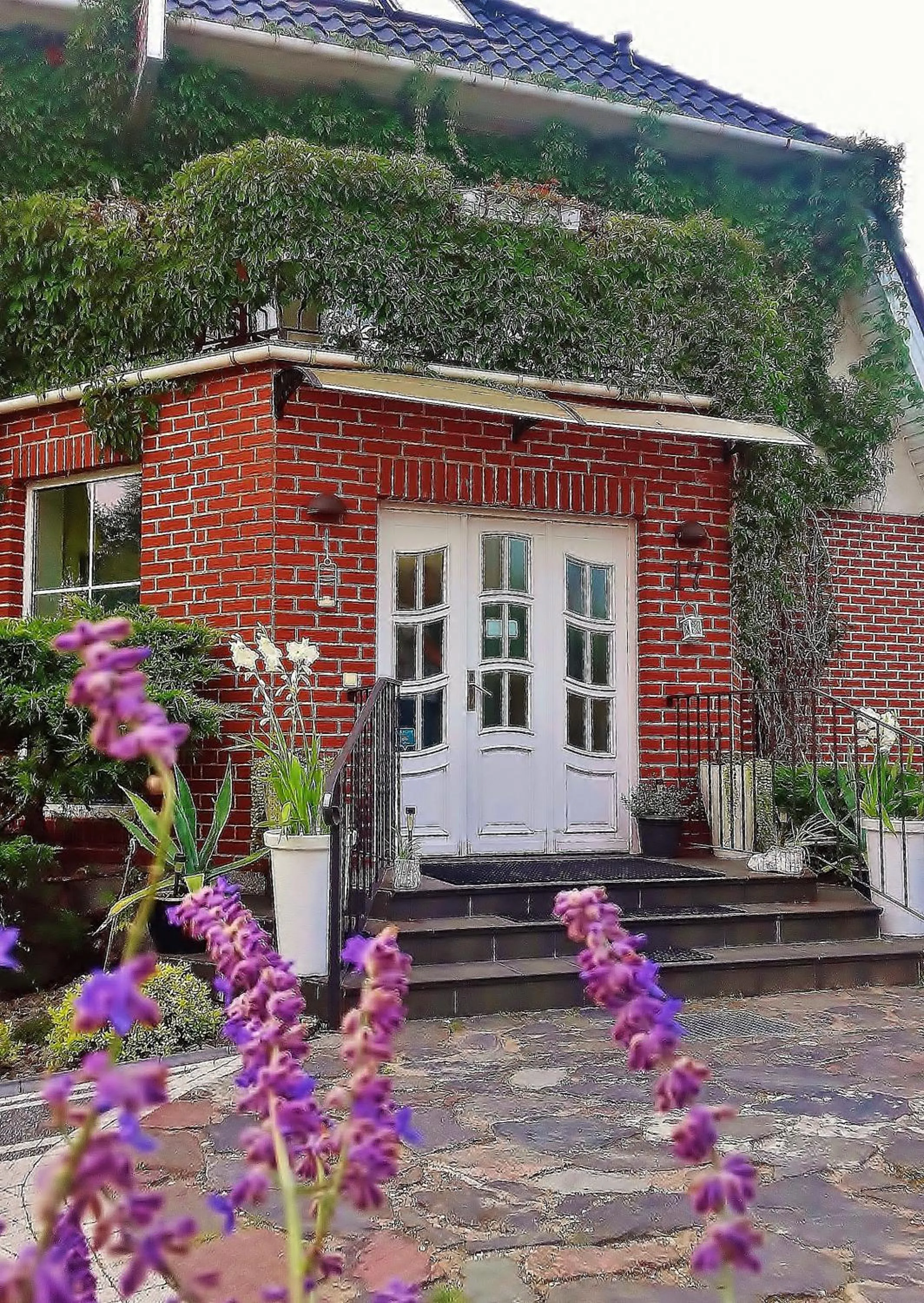 Property building in Willa Cyklada, grill, śniadania, jezioro,przystań,tawerna-200m, park linowy-400m, centrum,aquapark-900m