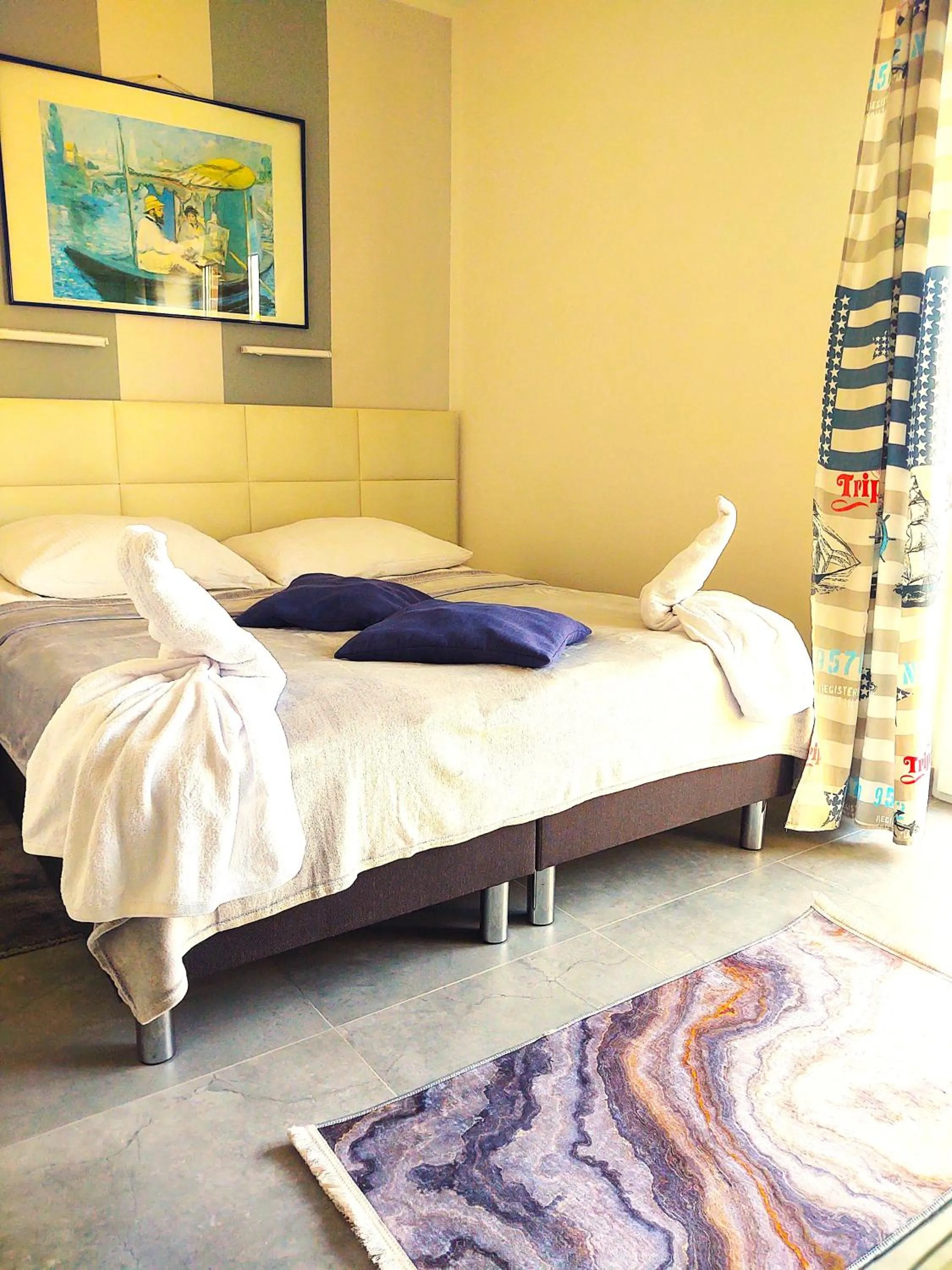 Bed in Willa Cyklada, grill, śniadania, jezioro,przystań,tawerna-200m, park linowy-400m, centrum,aquapark-900m