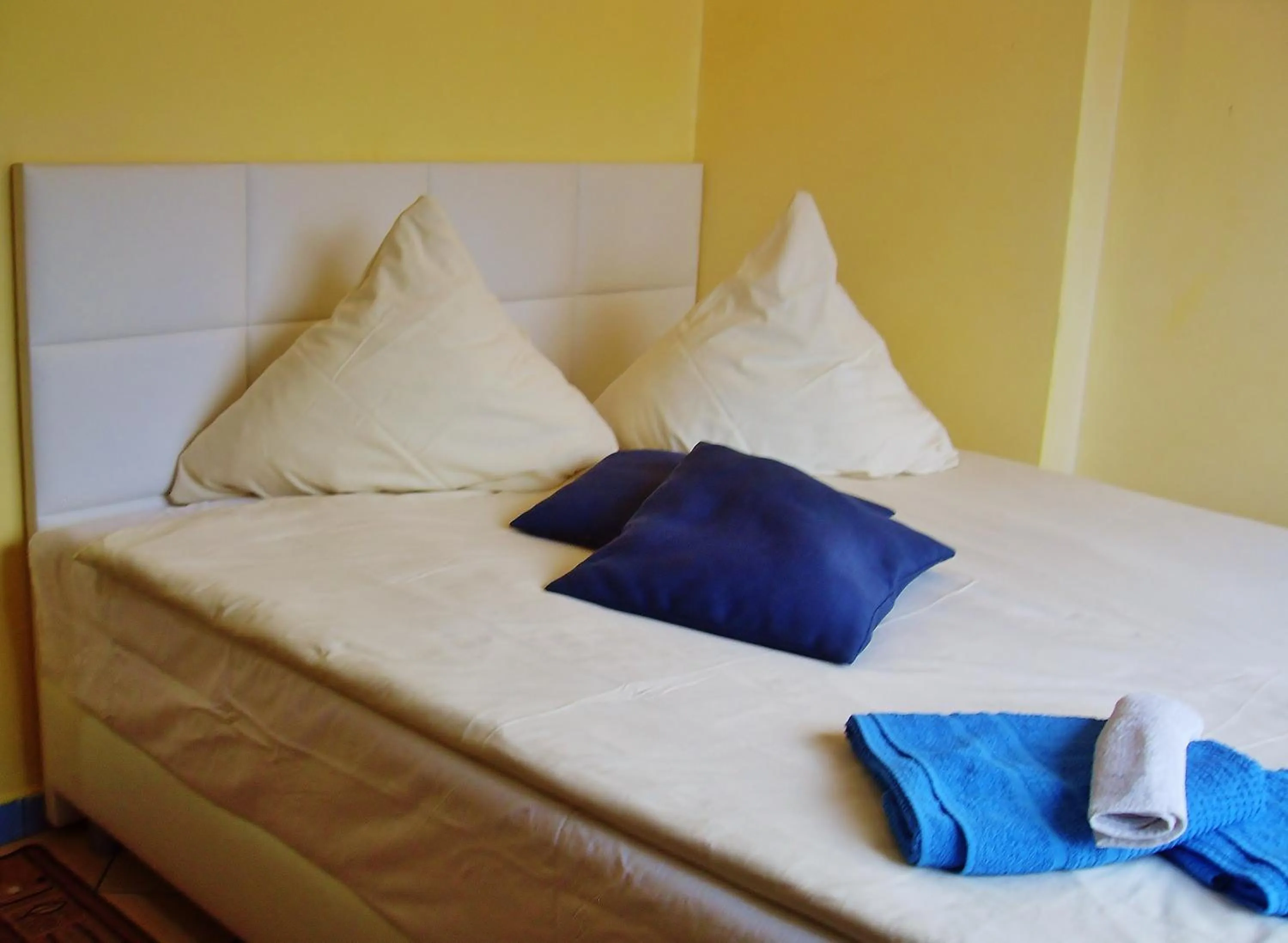 Bed in Willa Cyklada, grill, śniadania, jezioro,przystań,tawerna-200m, park linowy-400m, centrum,aquapark-900m