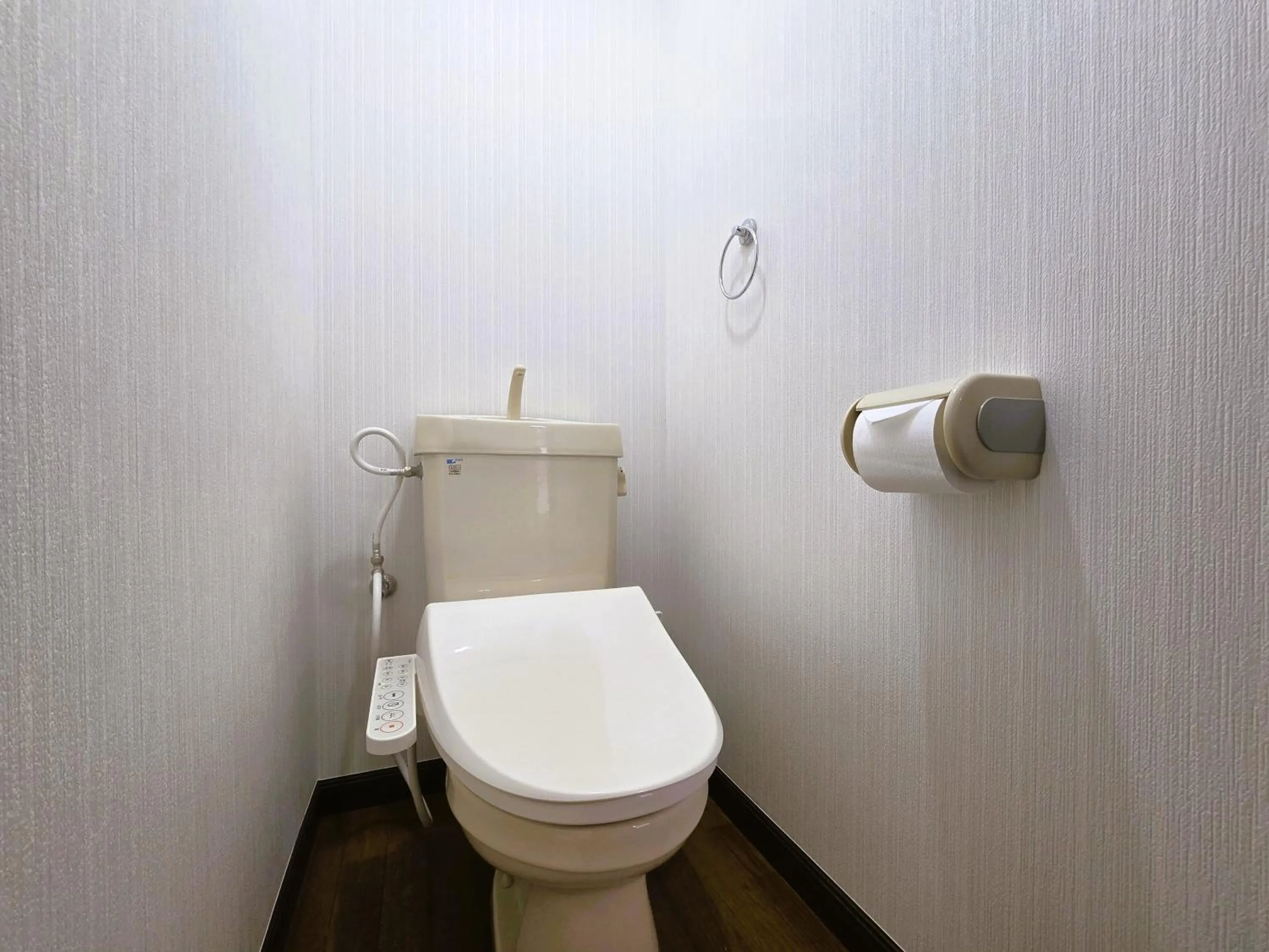 Toilet in Comfort CUBE PHOENIX Beppu (やよいビル)