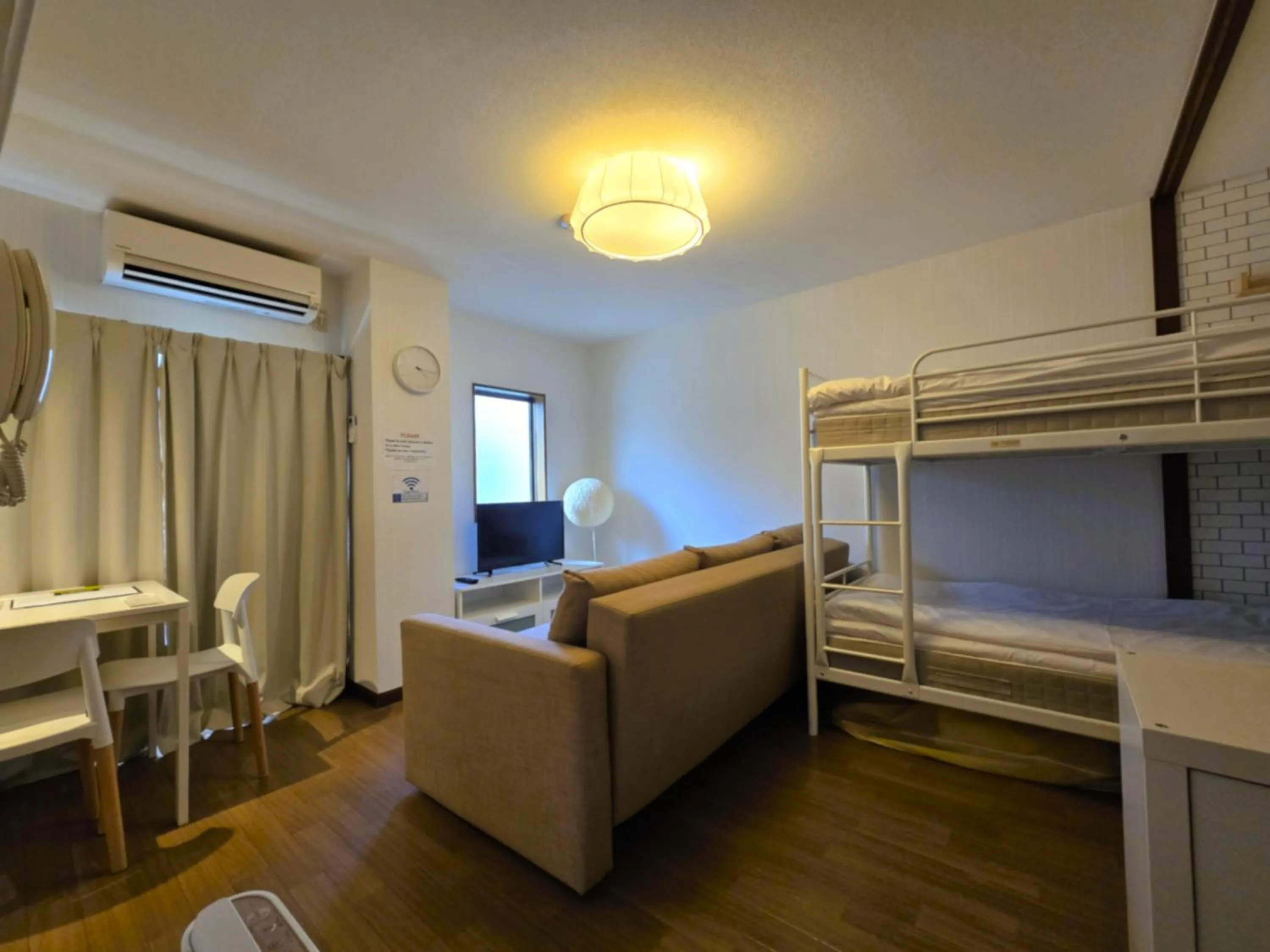 Photo of the whole room, Bed in Comfort CUBE PHOENIX Beppu (やよいビル)