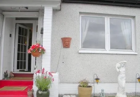 Facade/entrance in Alltonside Guest House