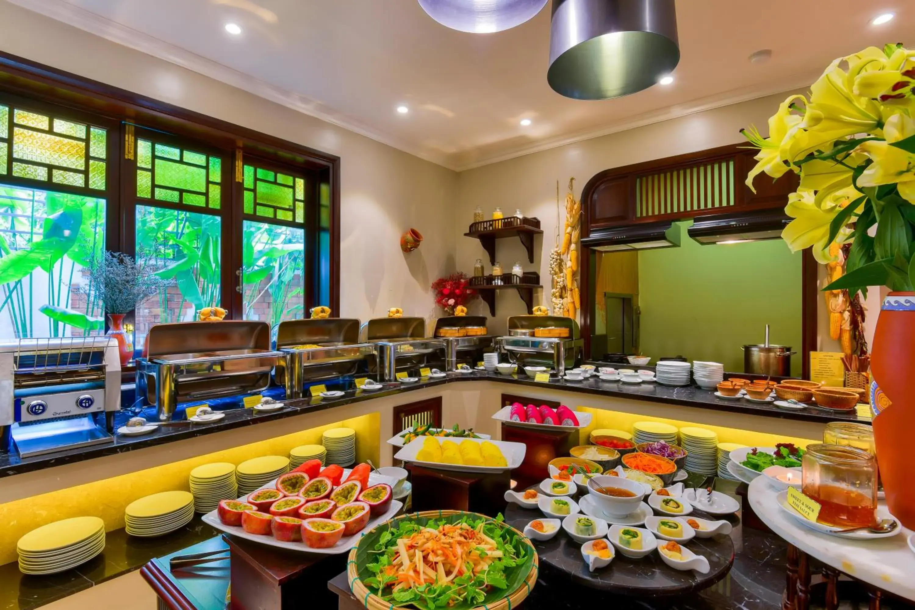 Food and drinks in Laluna Hoi An Riverside Hotel & Spa Food and drinks in Laluna Hoi An Riverside Hotel & Spa