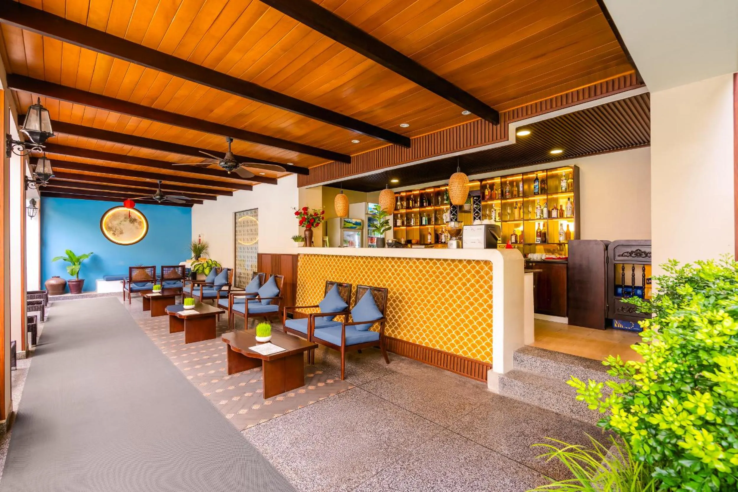 Lounge or bar in Laluna Hoi An Riverside Hotel & Spa