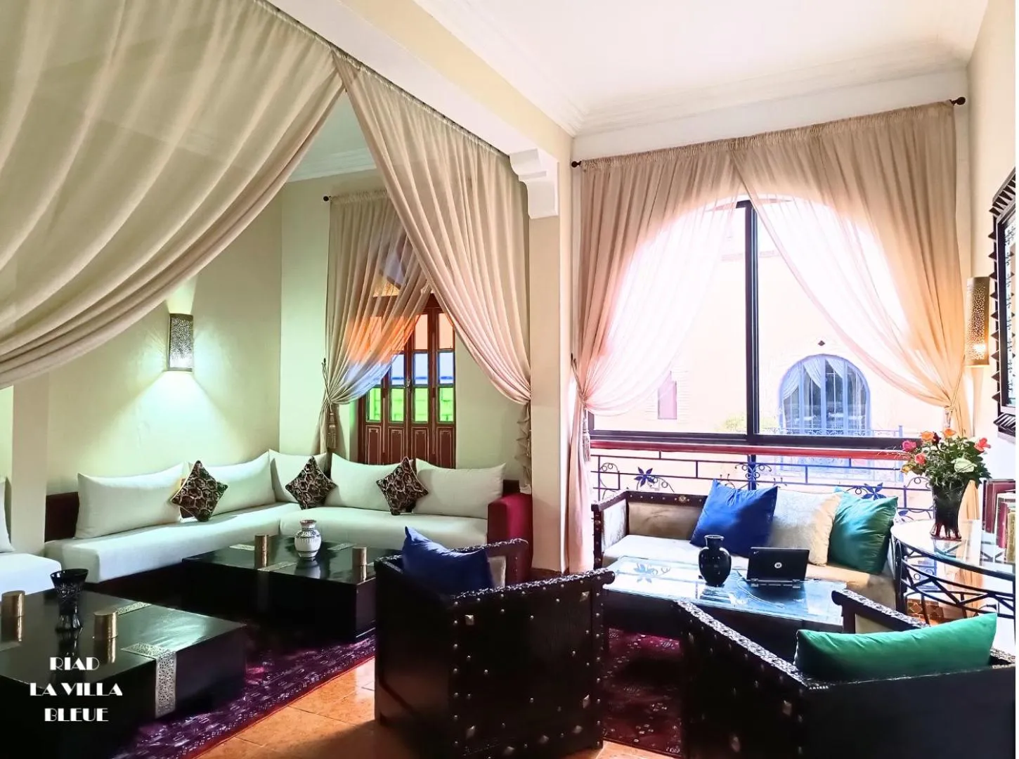 Bed in Riad la villa bleue & SPA
