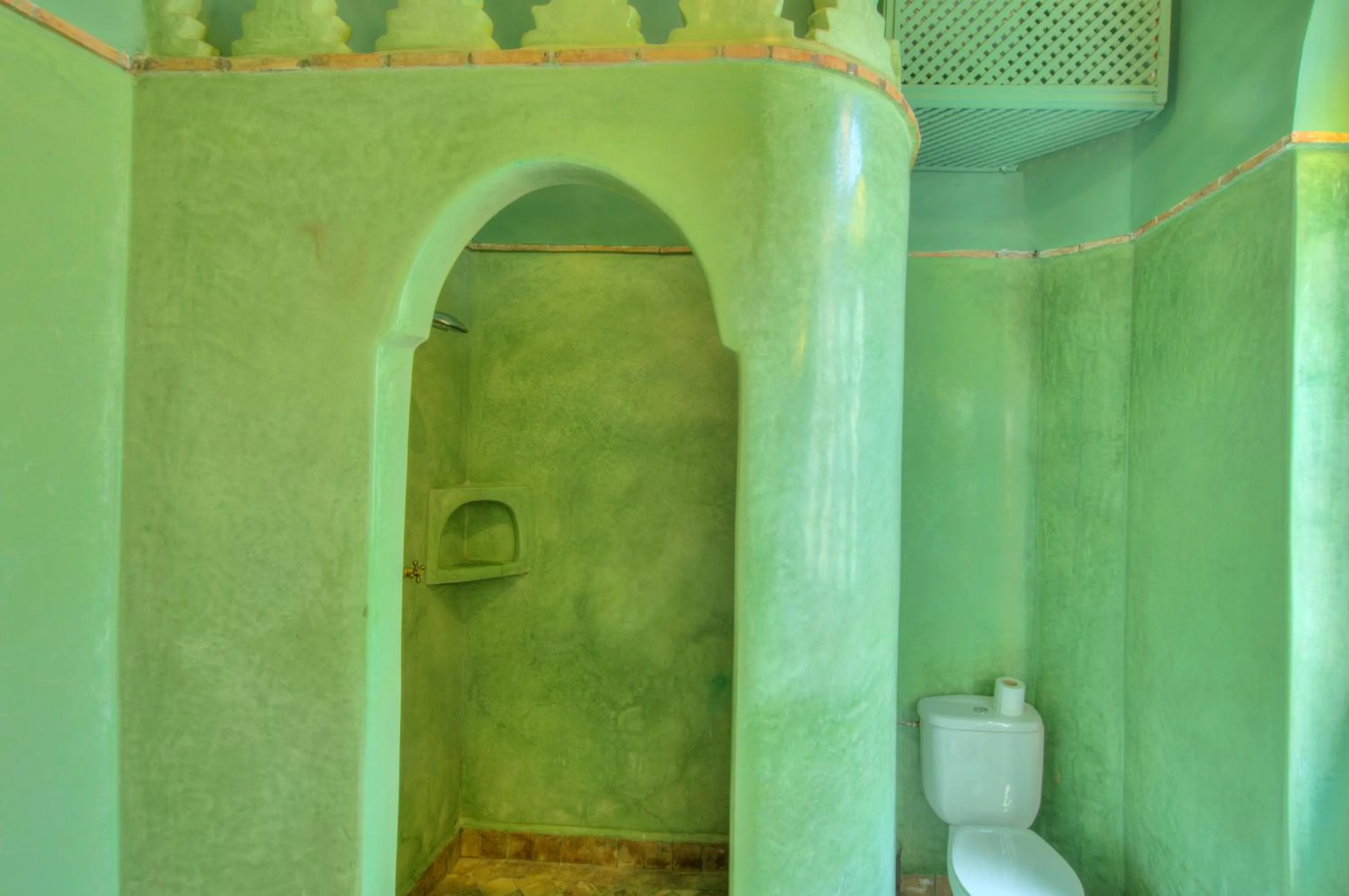 Bathroom in Riad la villa bleue & SPA
