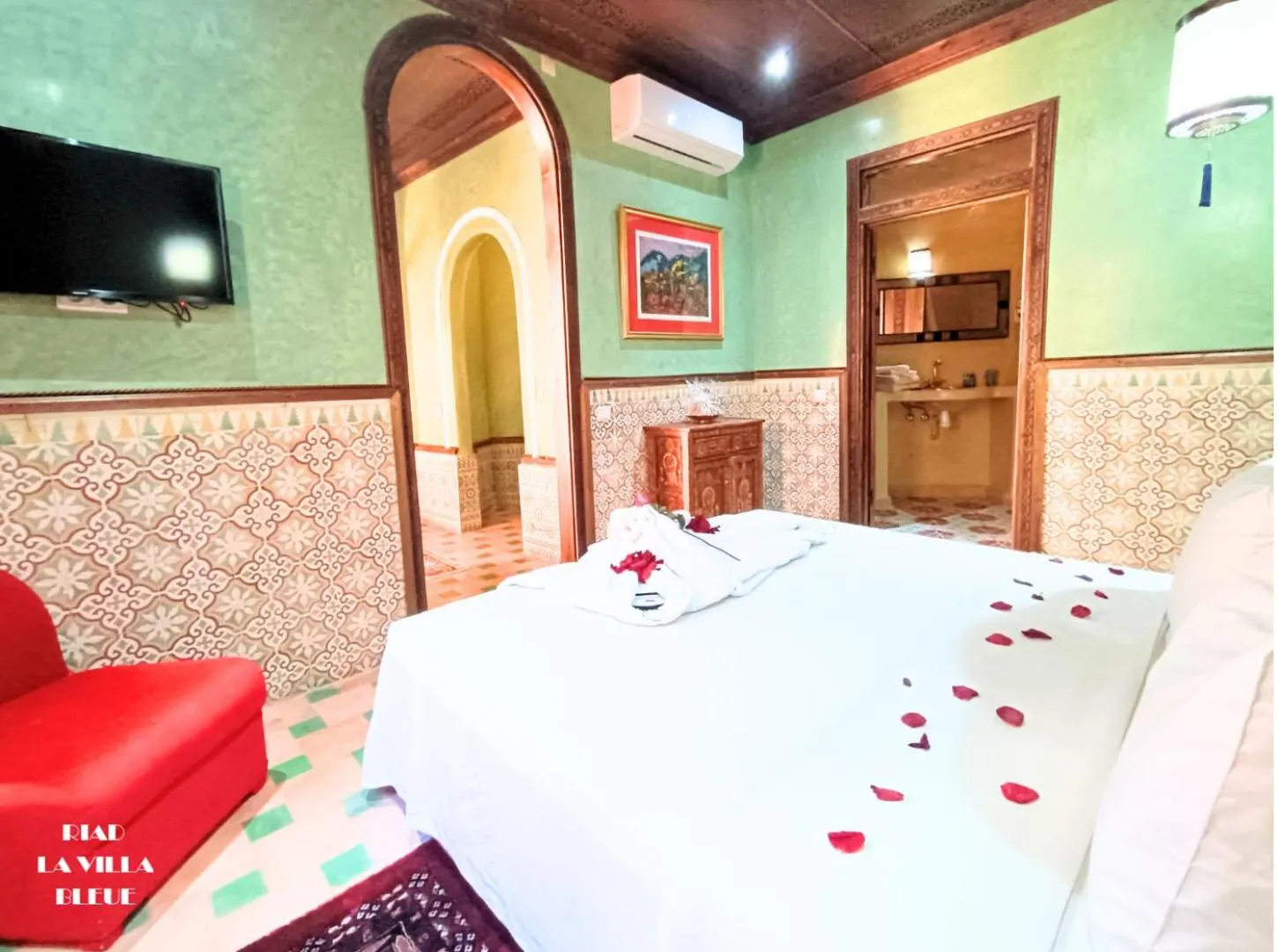 Bed in Riad la villa bleue & SPA