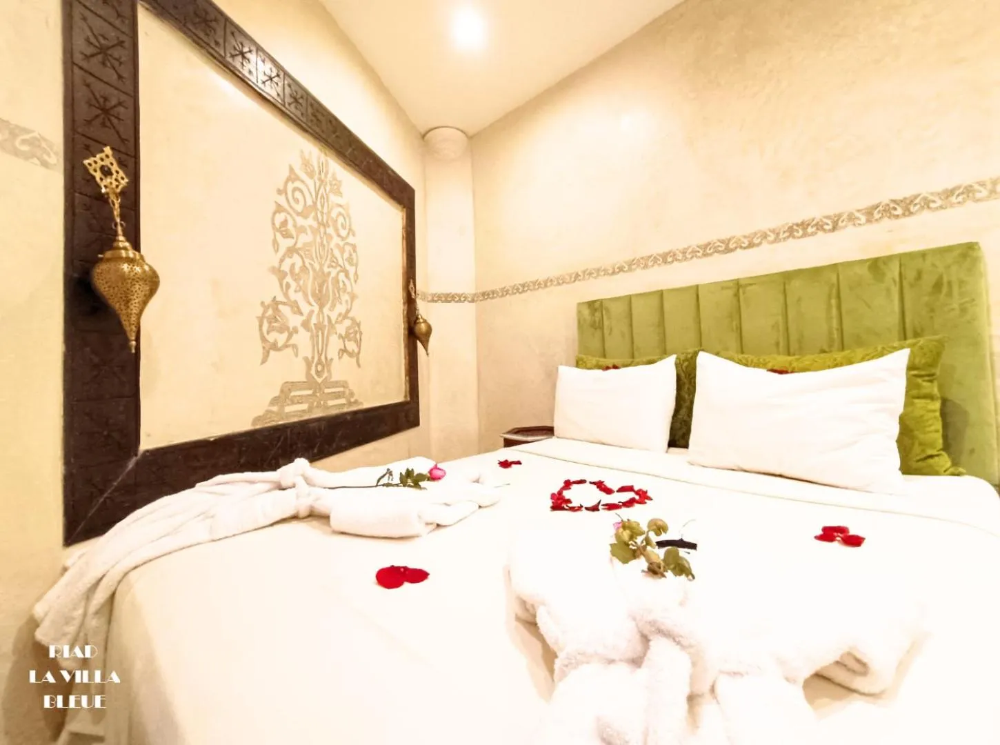 Bed in Riad la villa bleue & SPA