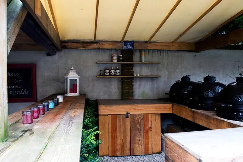 BBQ facilities in Genesis Voorschoten