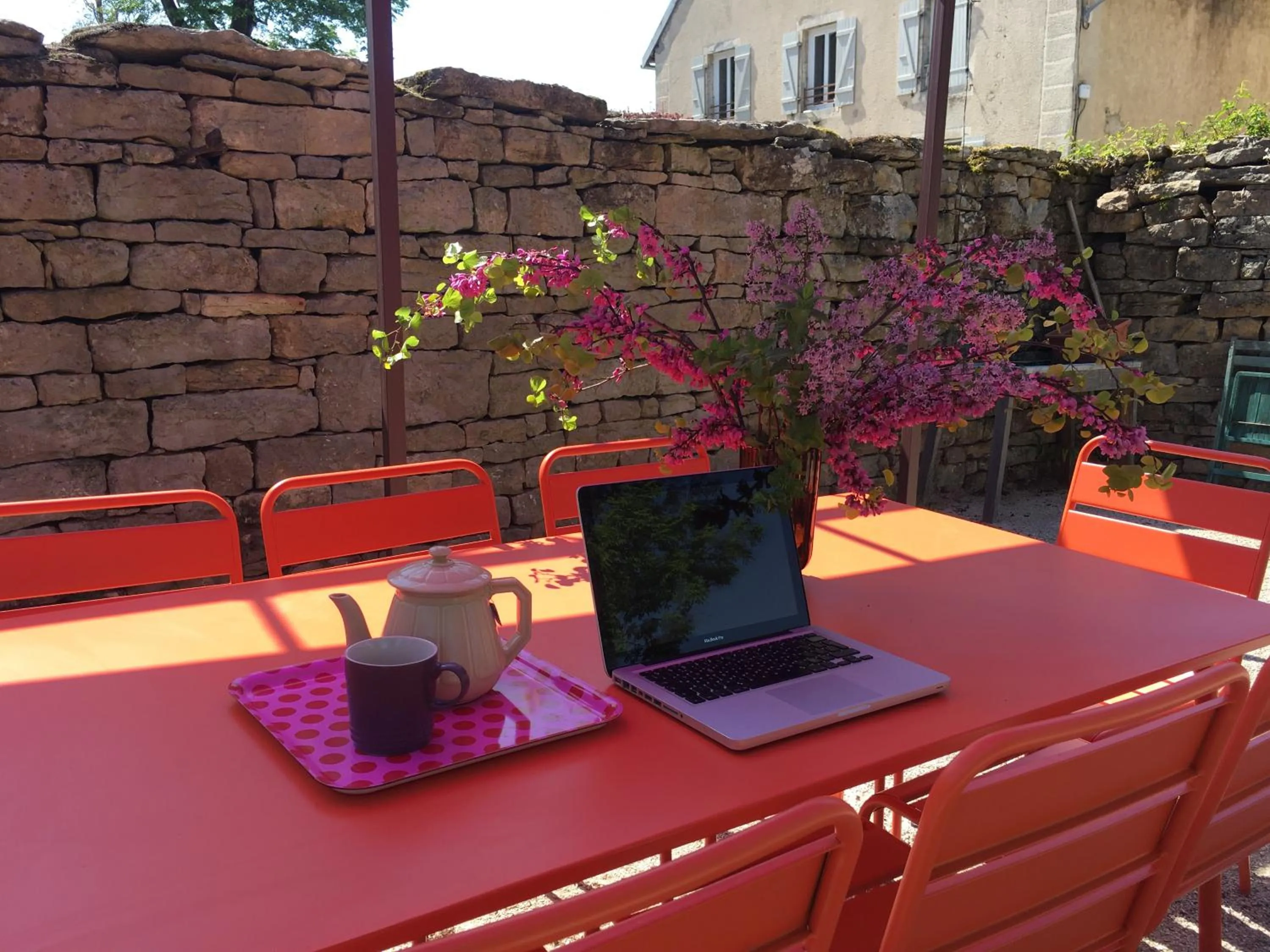 Patio in Chambres d Hôtes Les Filles Tresy
