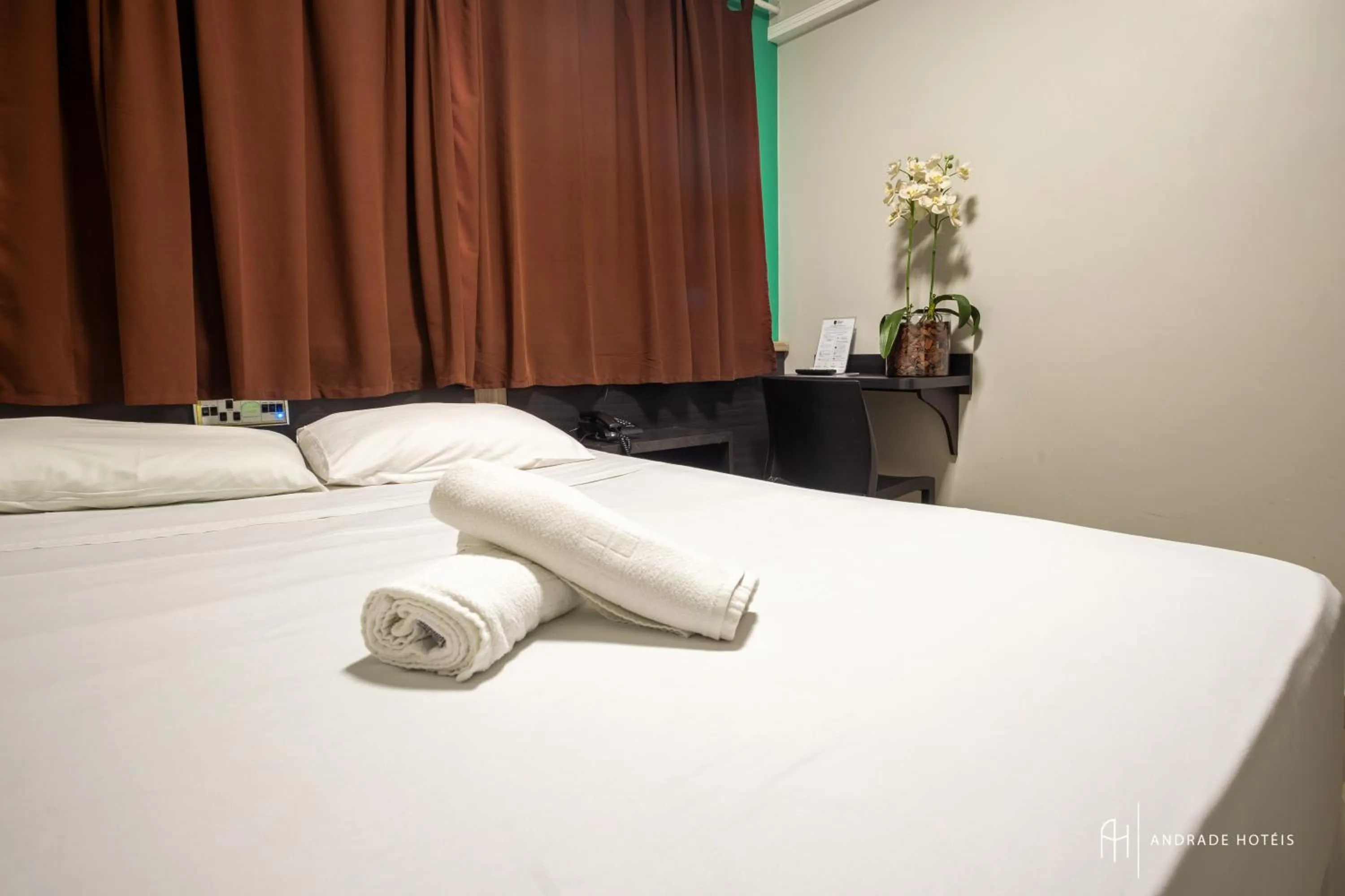 Bedroom, Bed in Rede Andrade Vivaldi