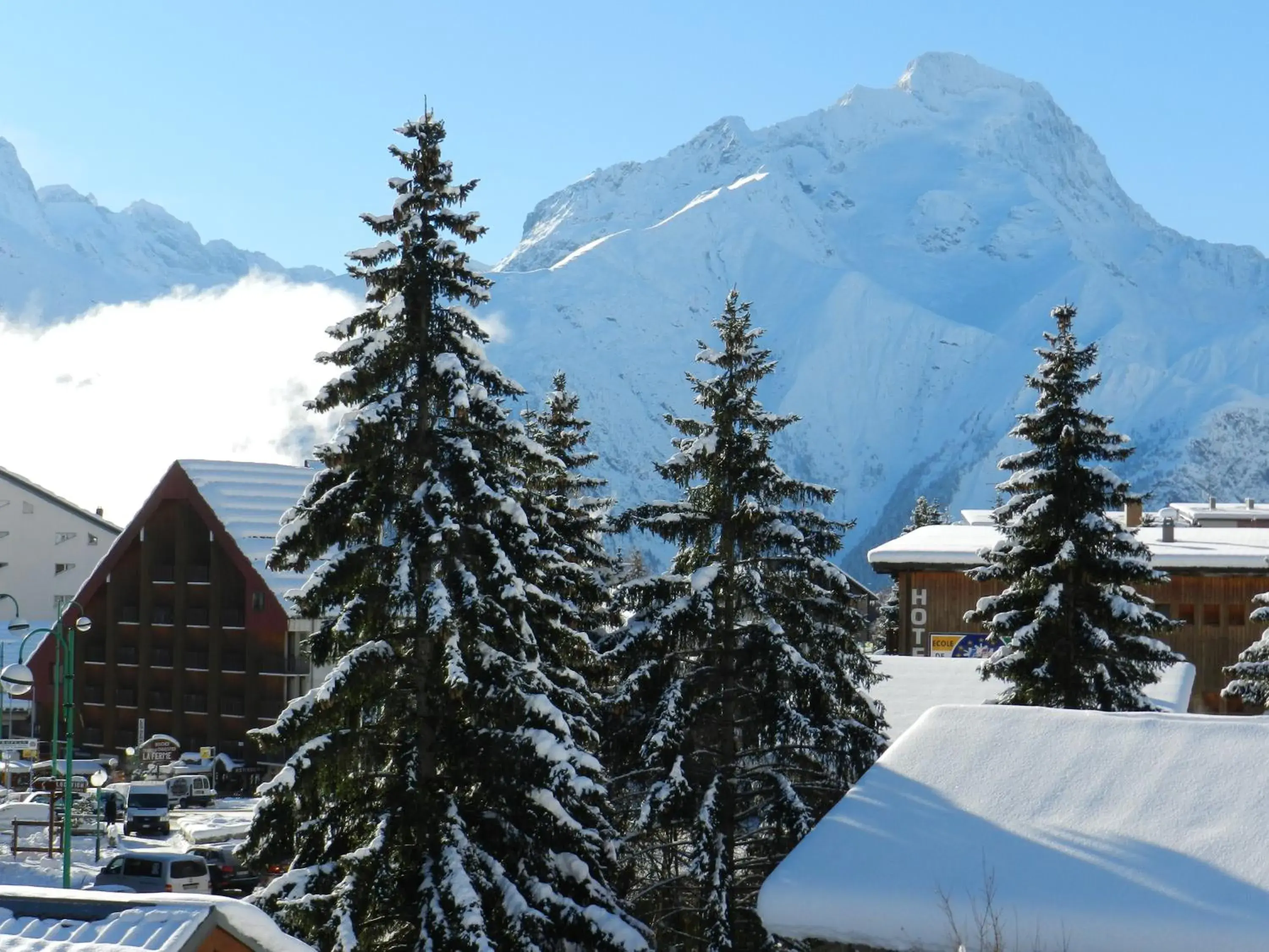 Family Room with Balcony in Hotel Le Cairn Family Room with Balcony in Hotel Le Cairn