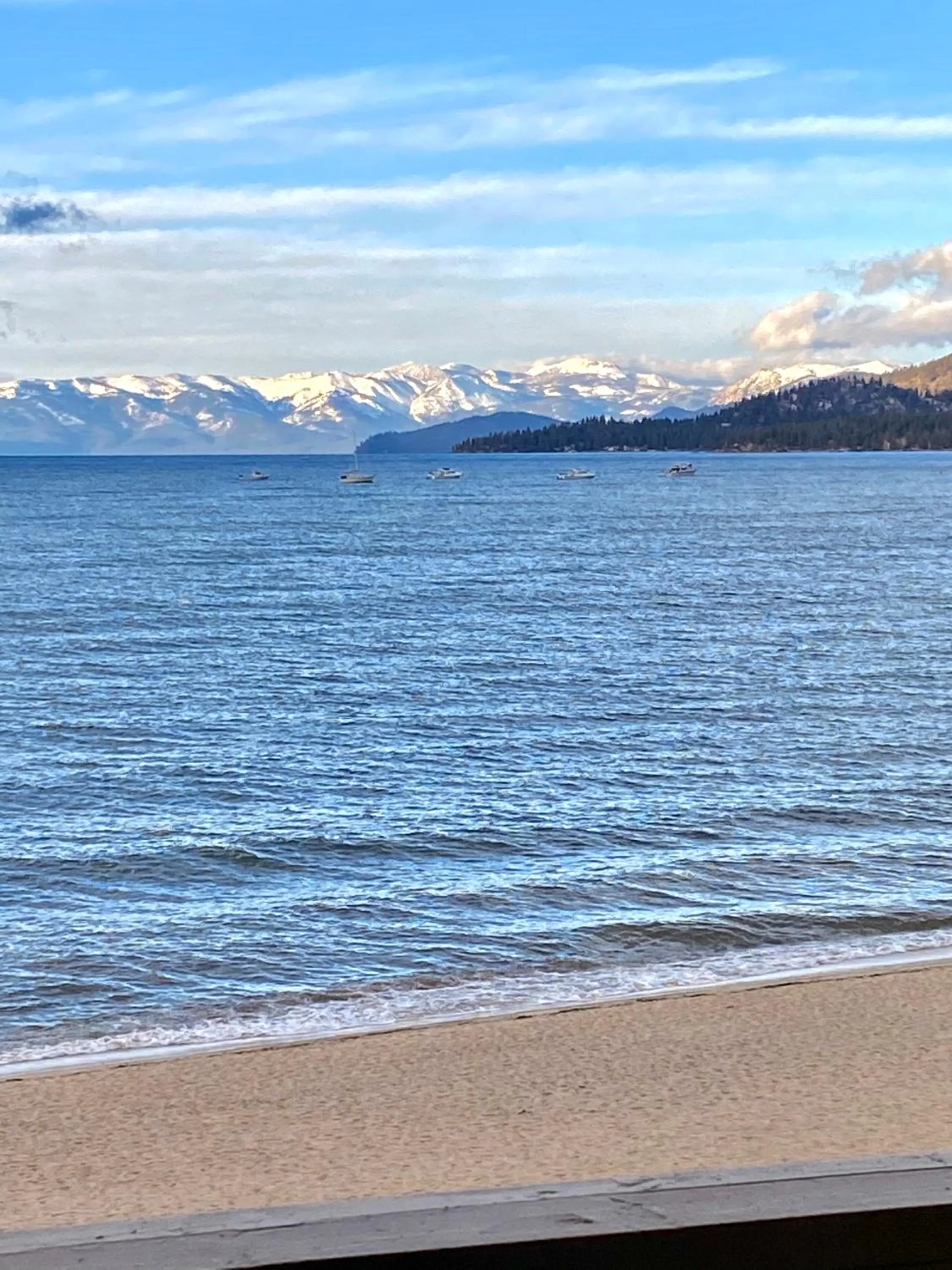 Lake view in Tahoe Lakeshore Lodge & Spa