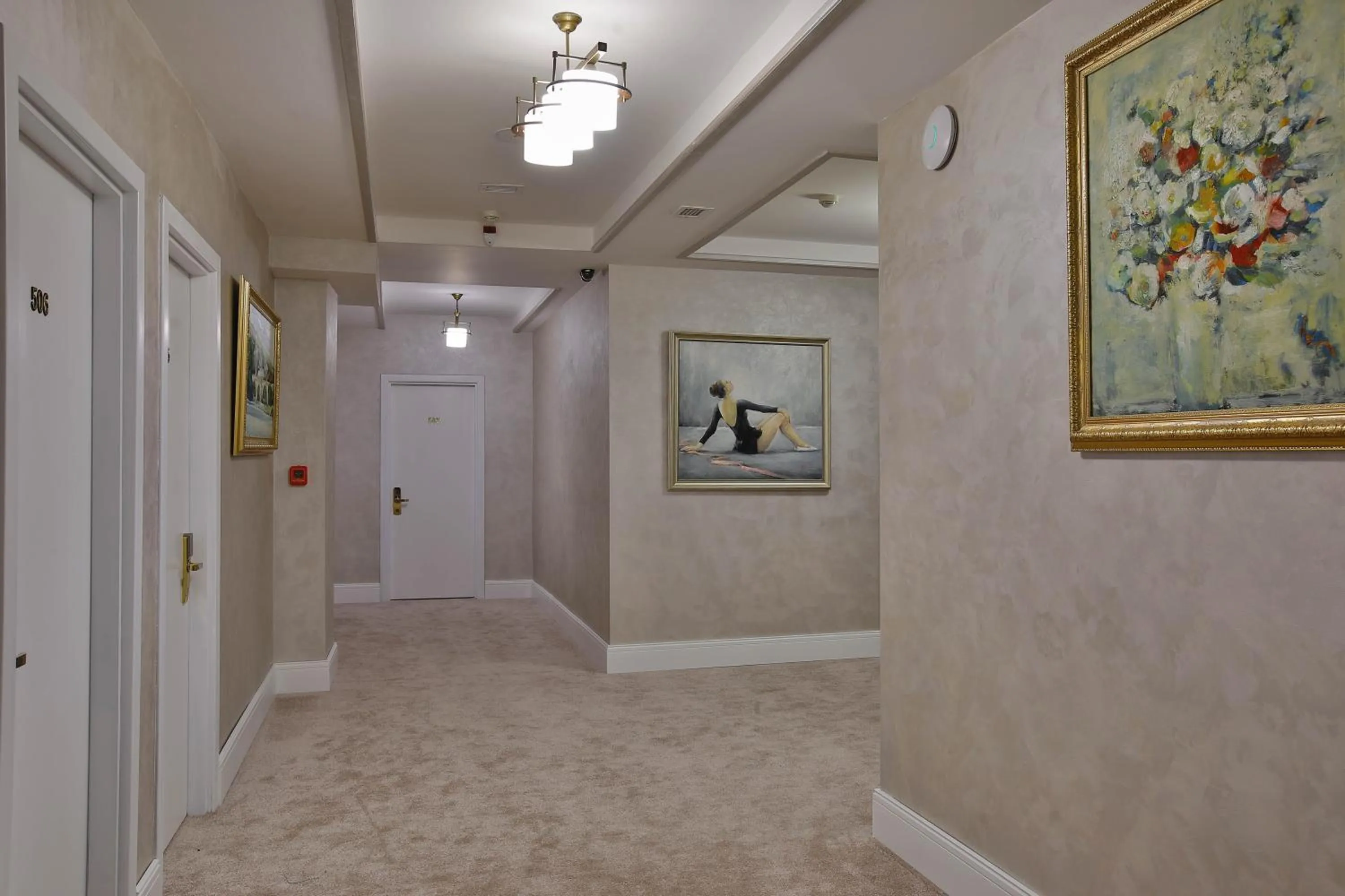 Decorative detail in Ganjali Plaza Hotel