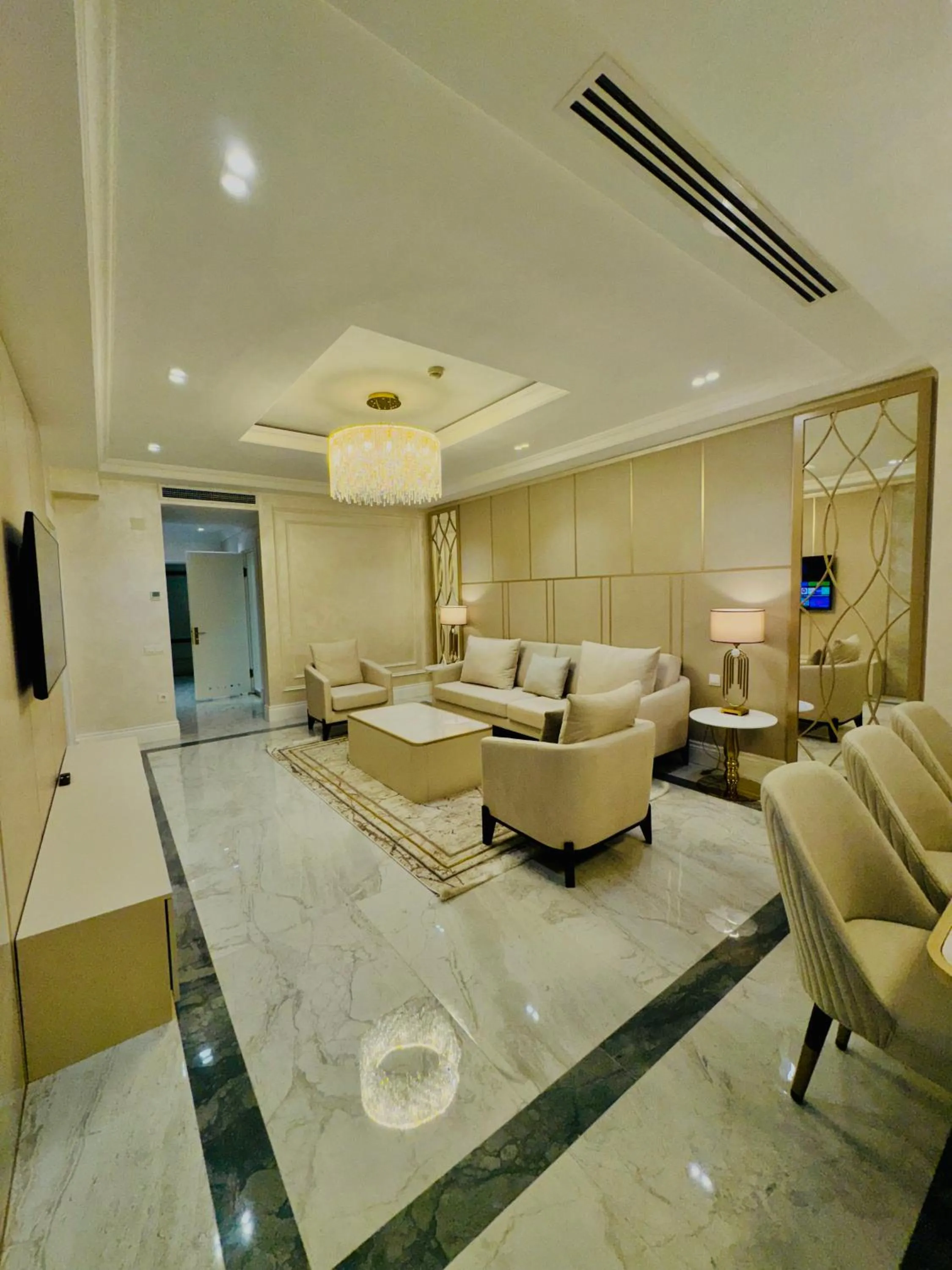 Living room in Ganjali Plaza Hotel