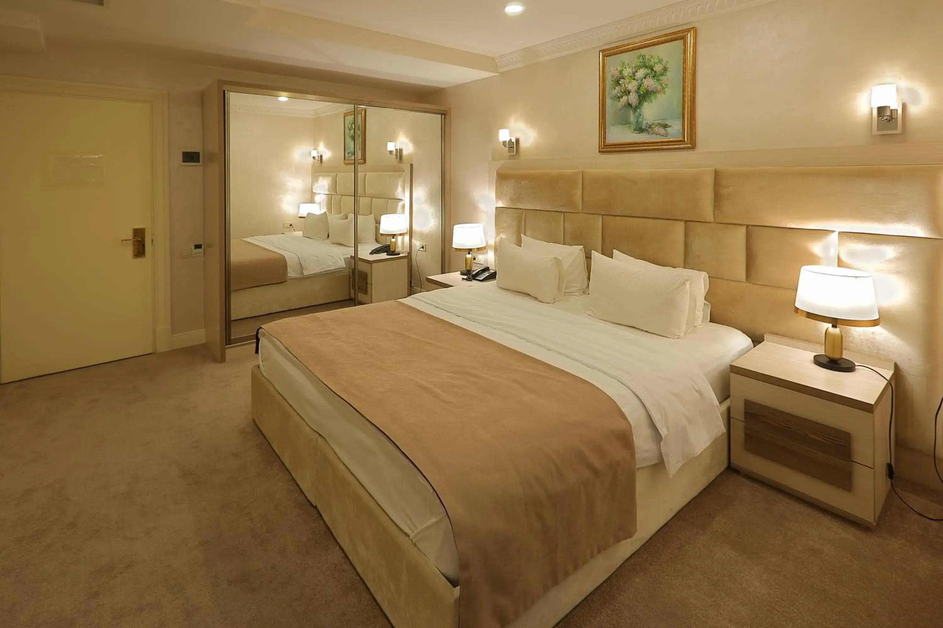 Bed in Ganjali Plaza Hotel Bed in Ganjali Plaza Hotel