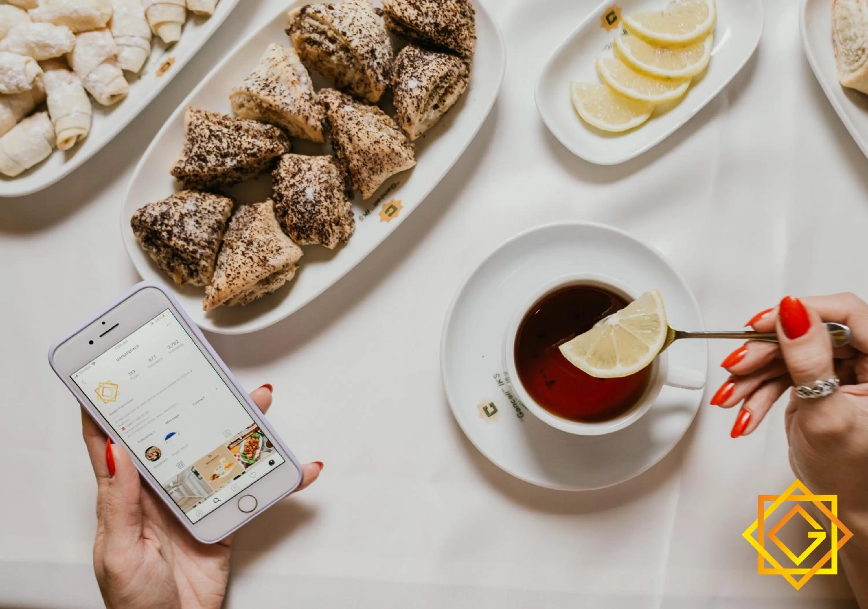 Food in Ganjali Plaza Hotel