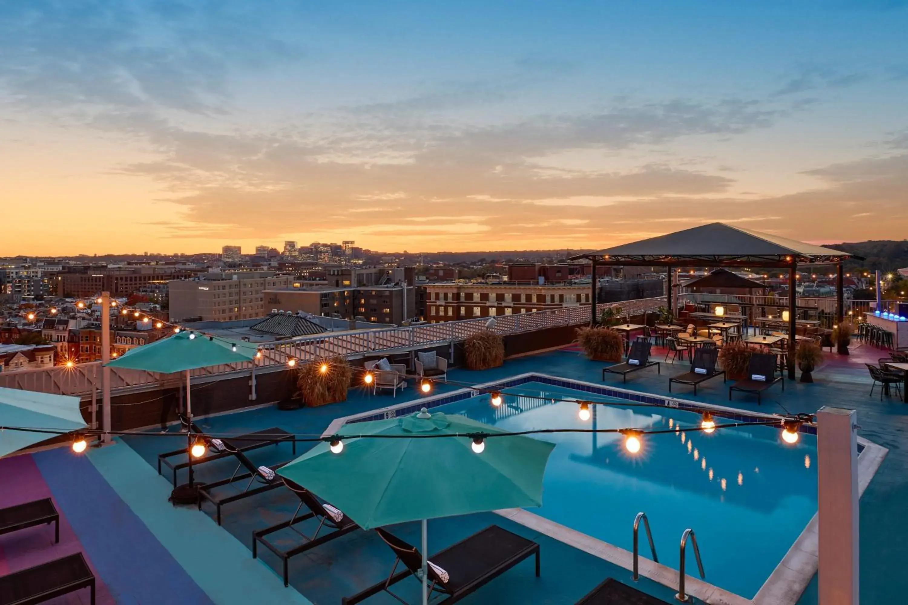 Lounge or bar in The Ven at Embassy Row, Washington, D.C., a Tribute Portfolio Hotel Lounge or bar in The Ven at Embassy Row, Washington, D.C., a Tribute Portfolio Hotel
