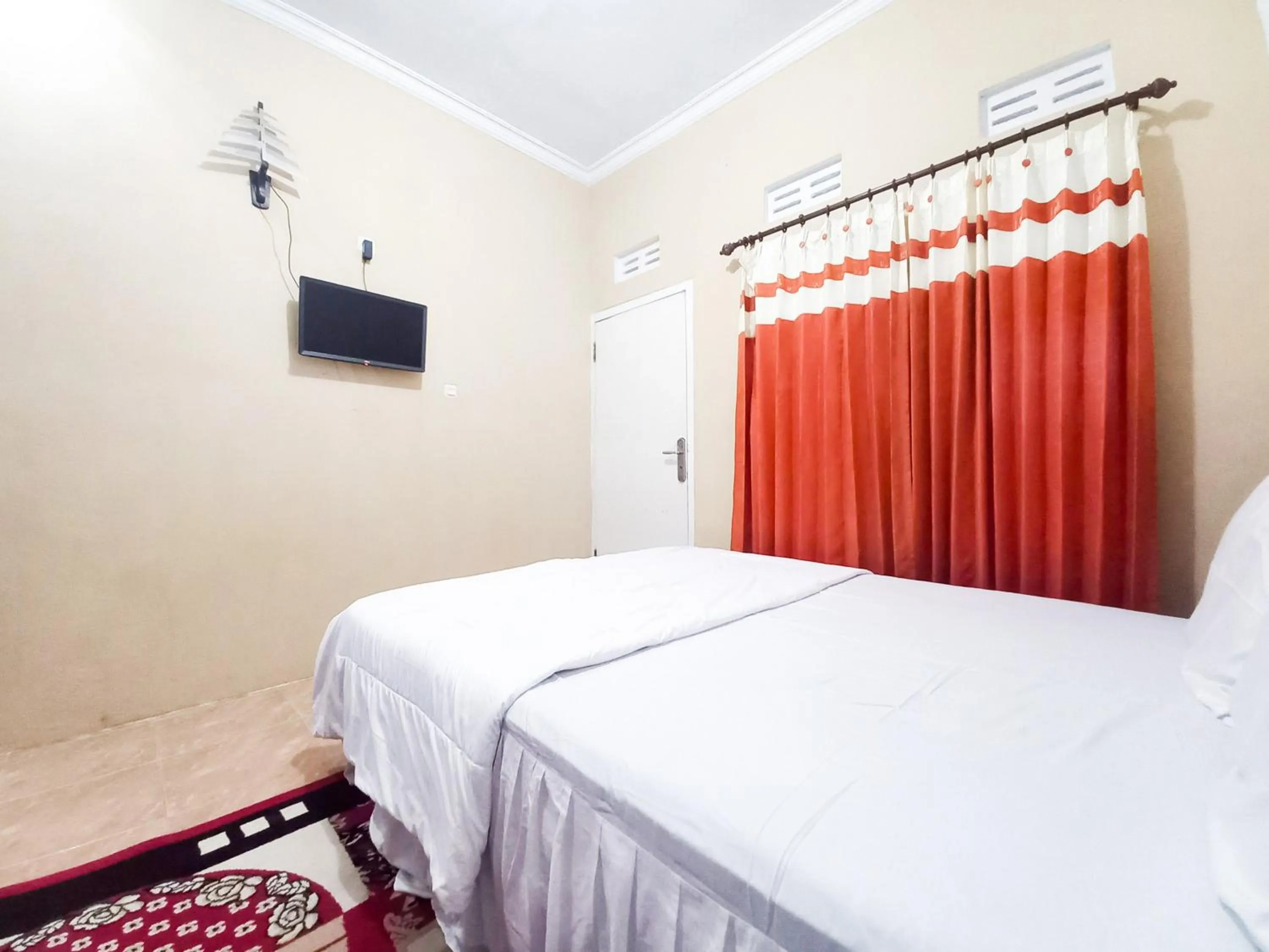 Bedroom, Bed in Lancar Homestay Syariah near BNS Mitra RedDoorz