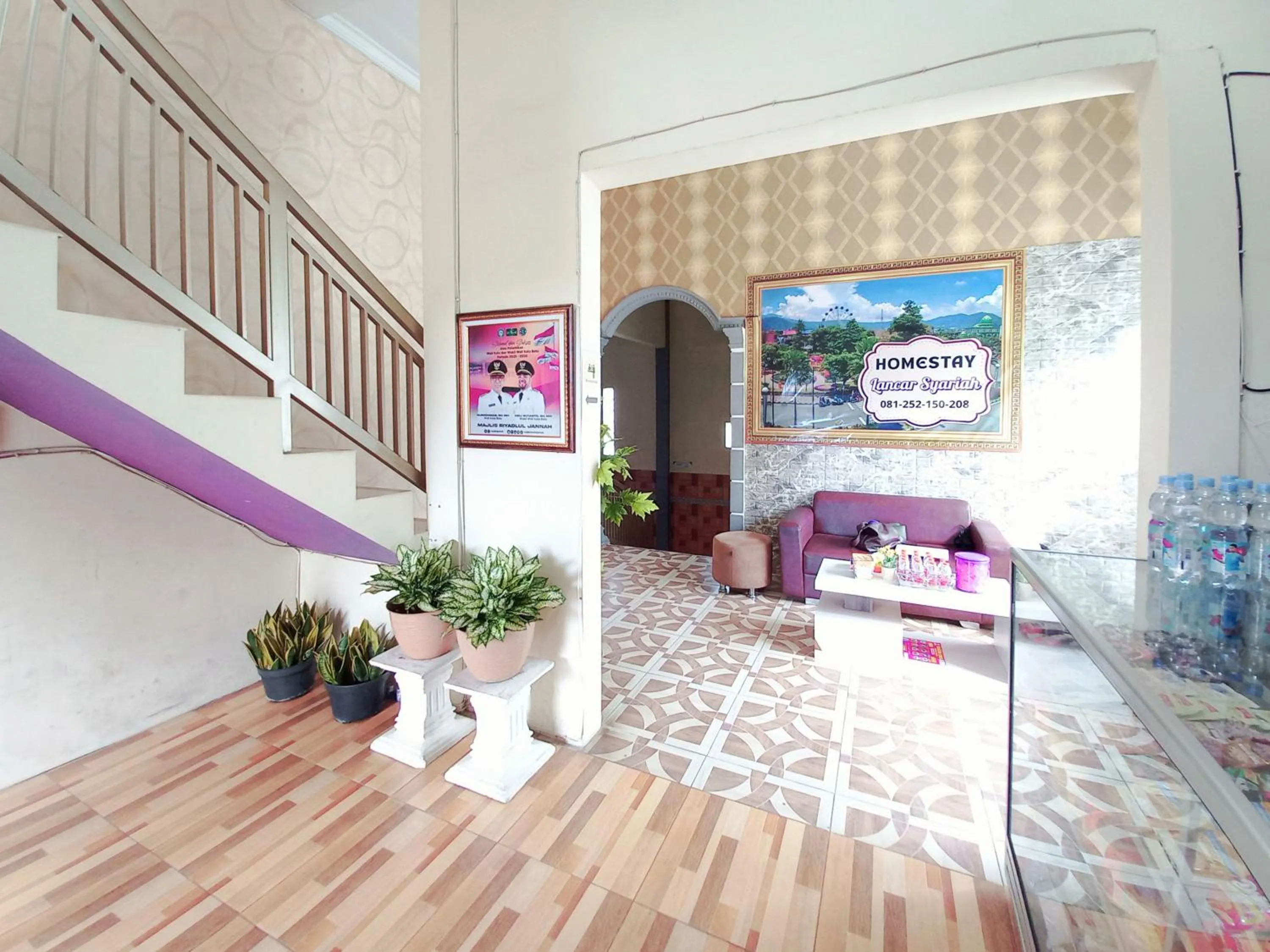 Seating area in Lancar Homestay Syariah near BNS Mitra RedDoorz