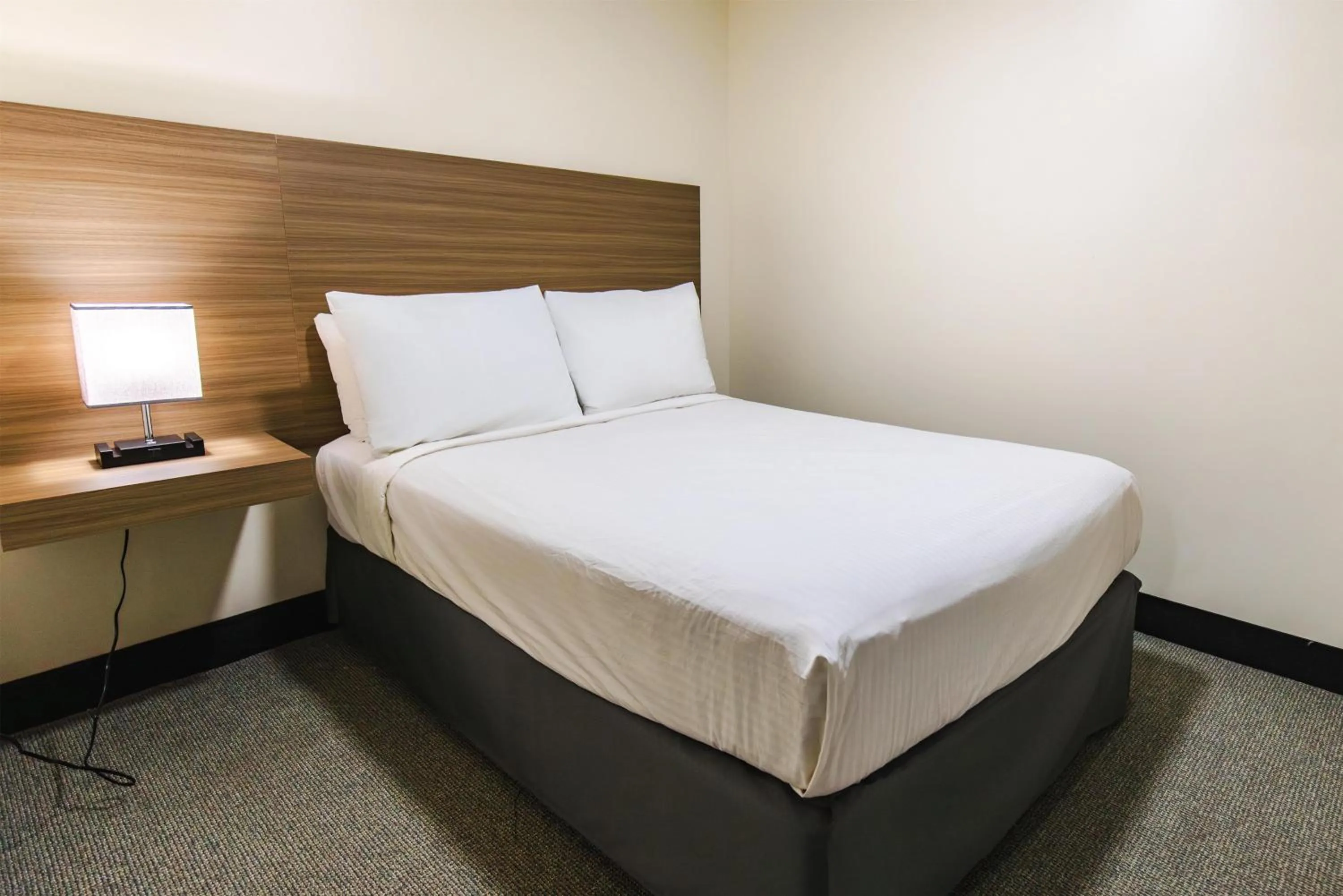 Bedroom, Bed in SureStay by Best Western Smithers