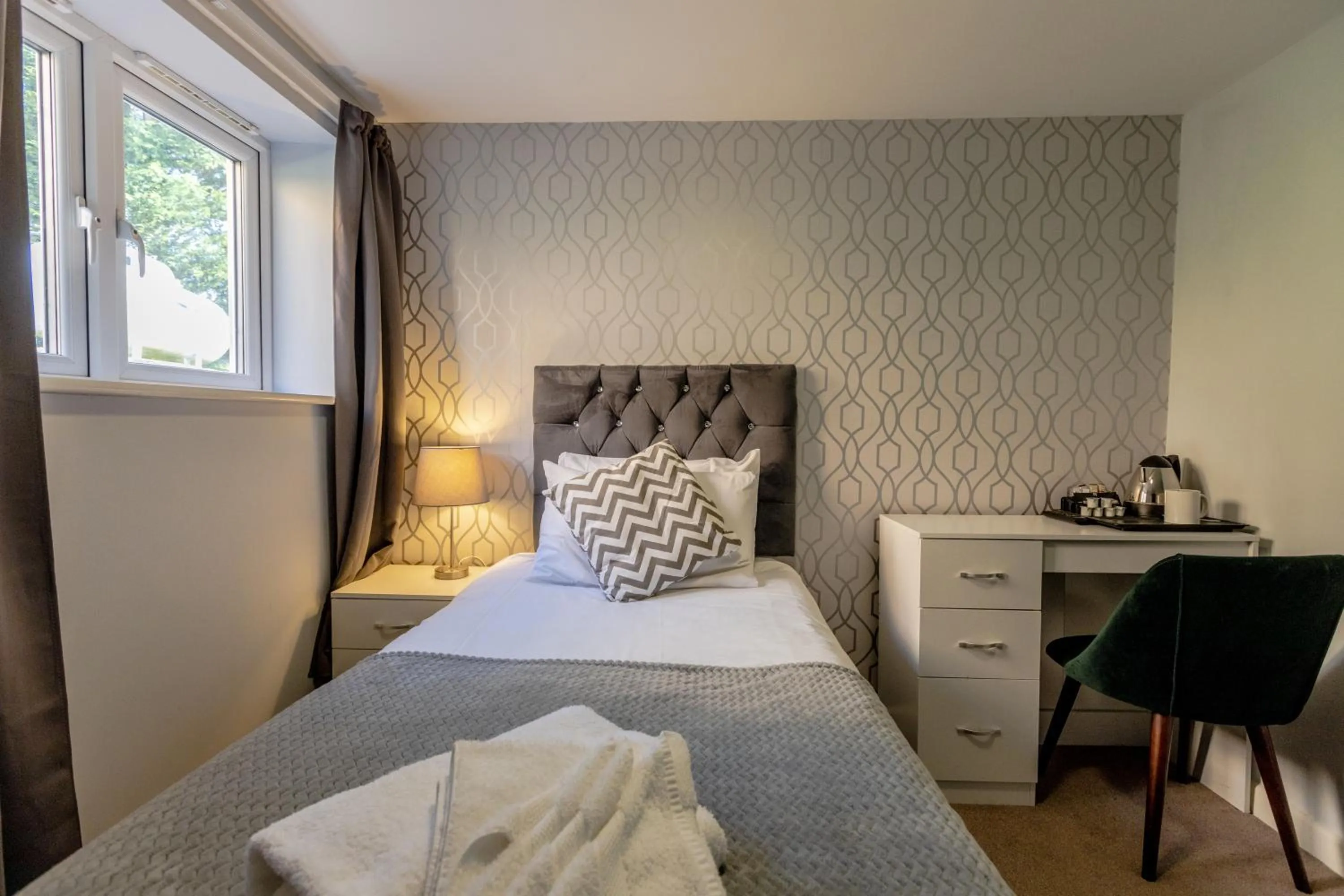 Bed in The Angel Hotel