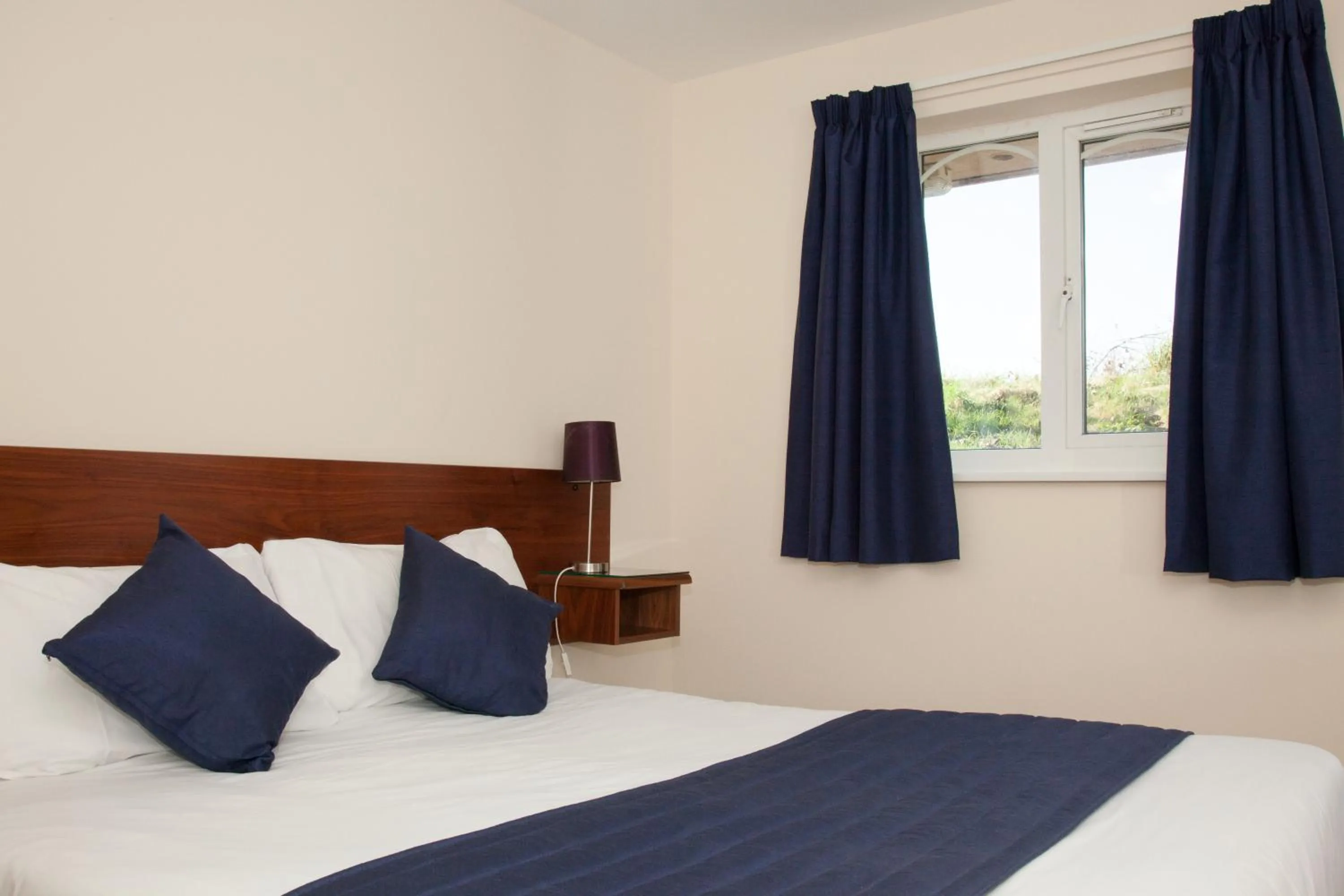 Bed in The Angel Hotel