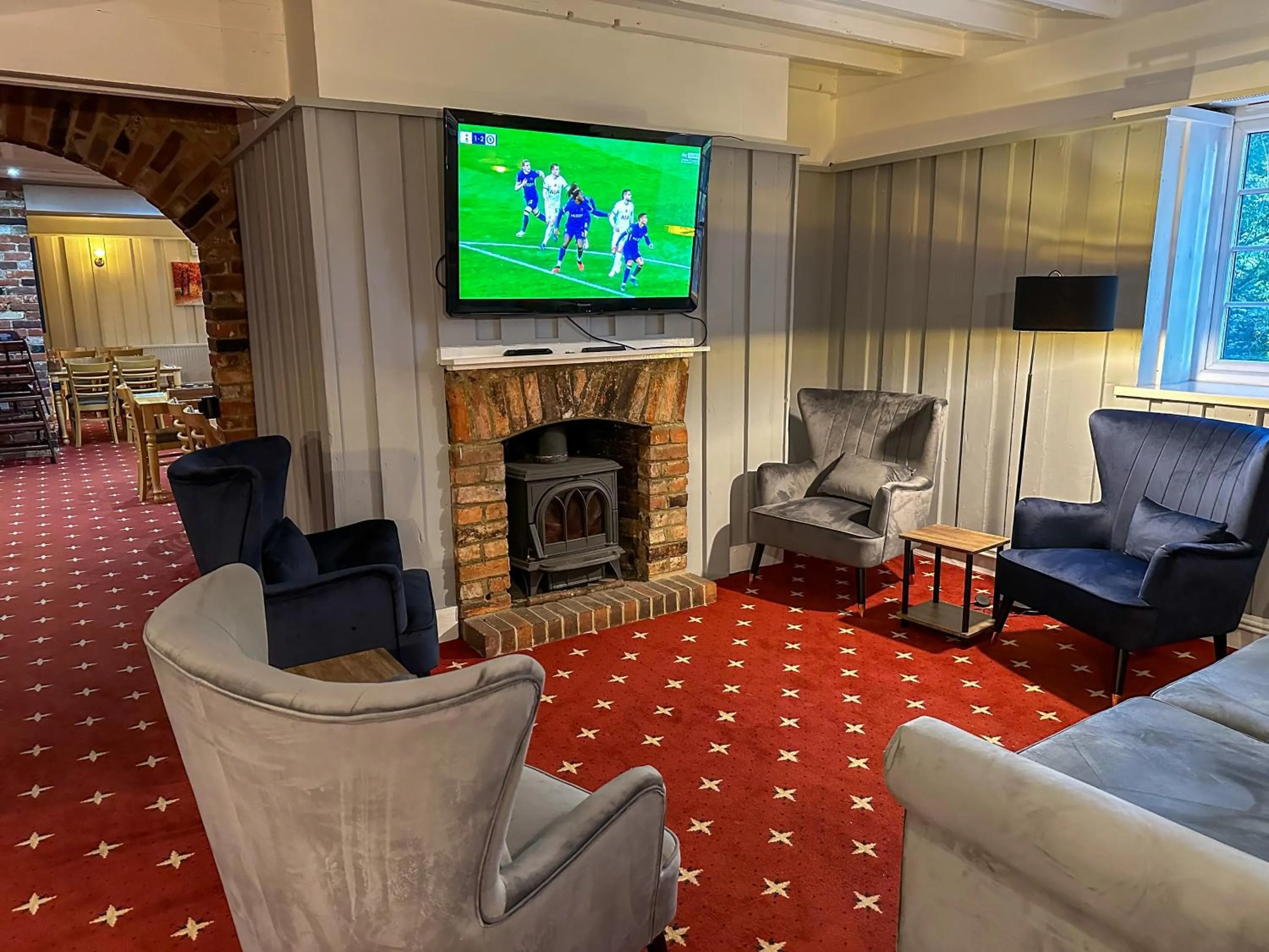 Restaurant/places to eat in The Angel Hotel