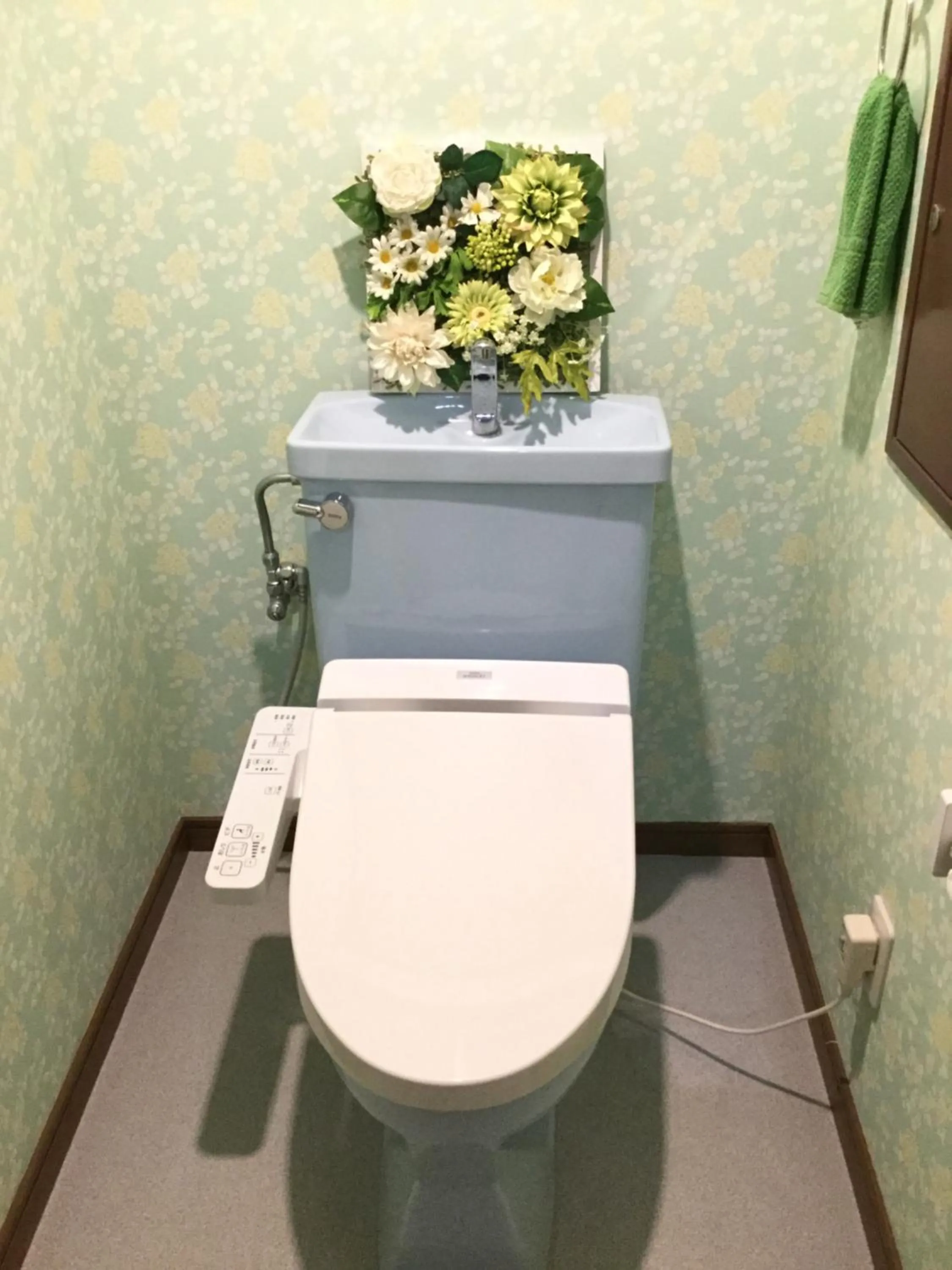Toilet in Hotel Orange House