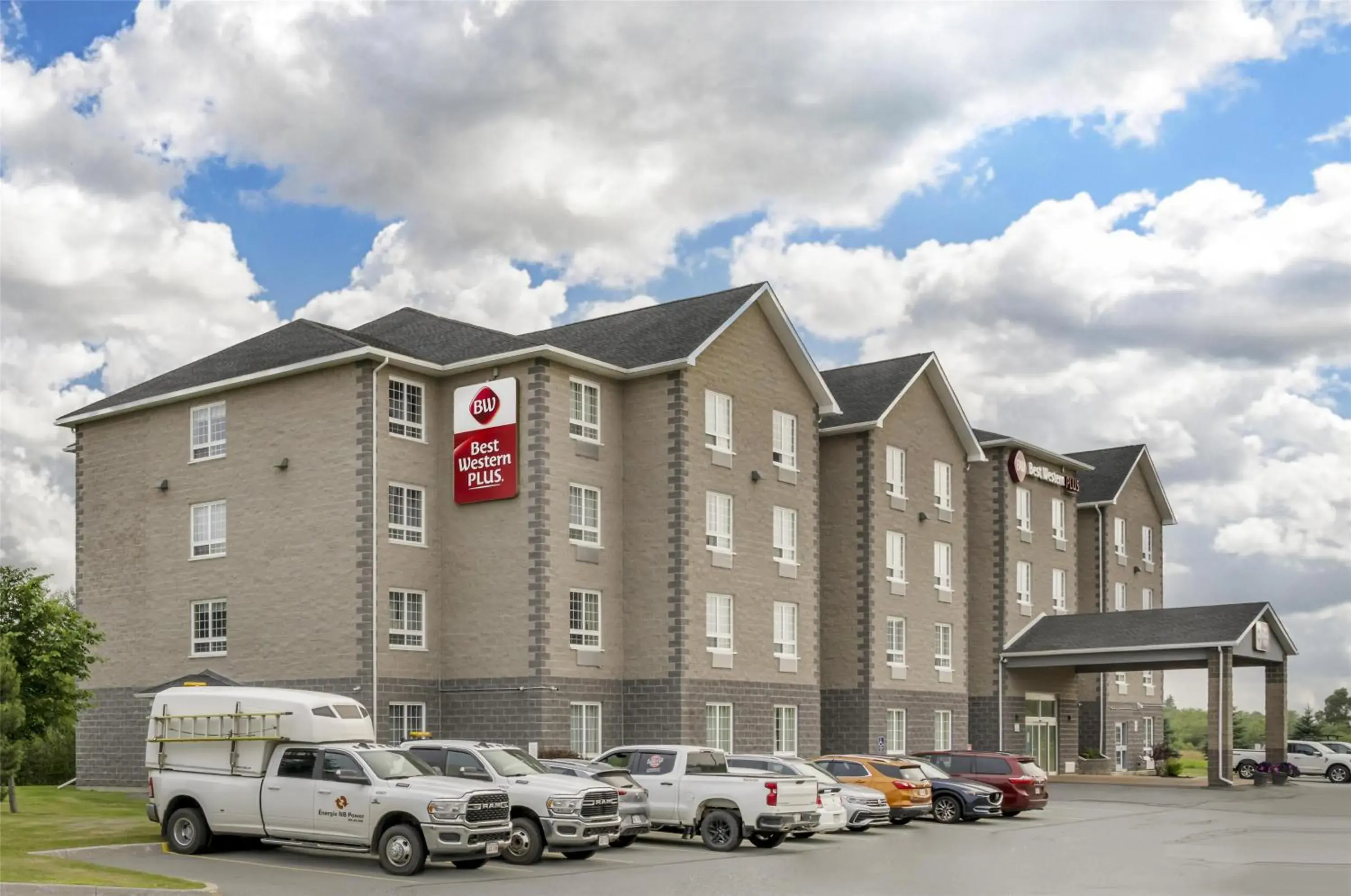 Property building in BEST WESTERN PLUS Saint John Hotel & Suites Property building in BEST WESTERN PLUS Saint John Hotel & Suites