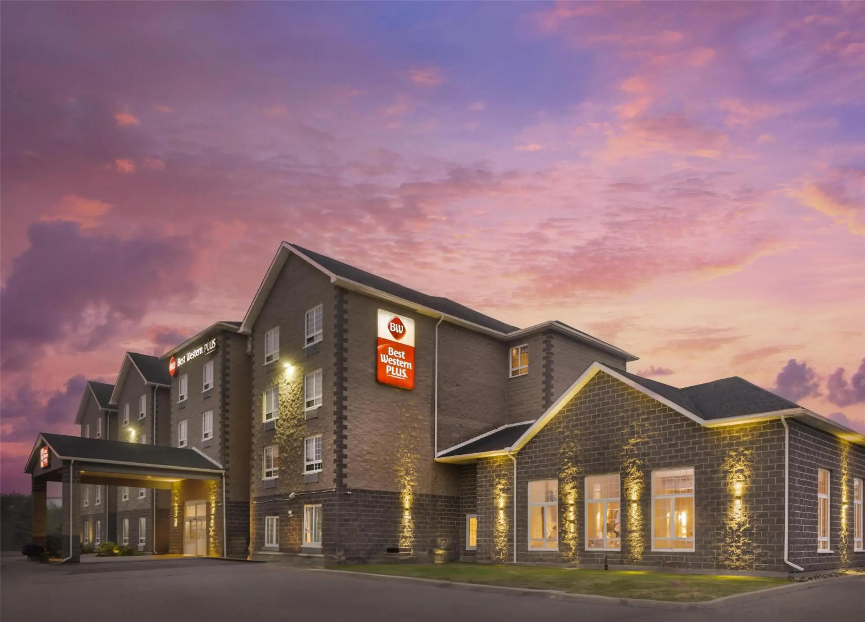 Property building in BEST WESTERN PLUS Saint John Hotel & Suites Property building in BEST WESTERN PLUS Saint John Hotel & Suites