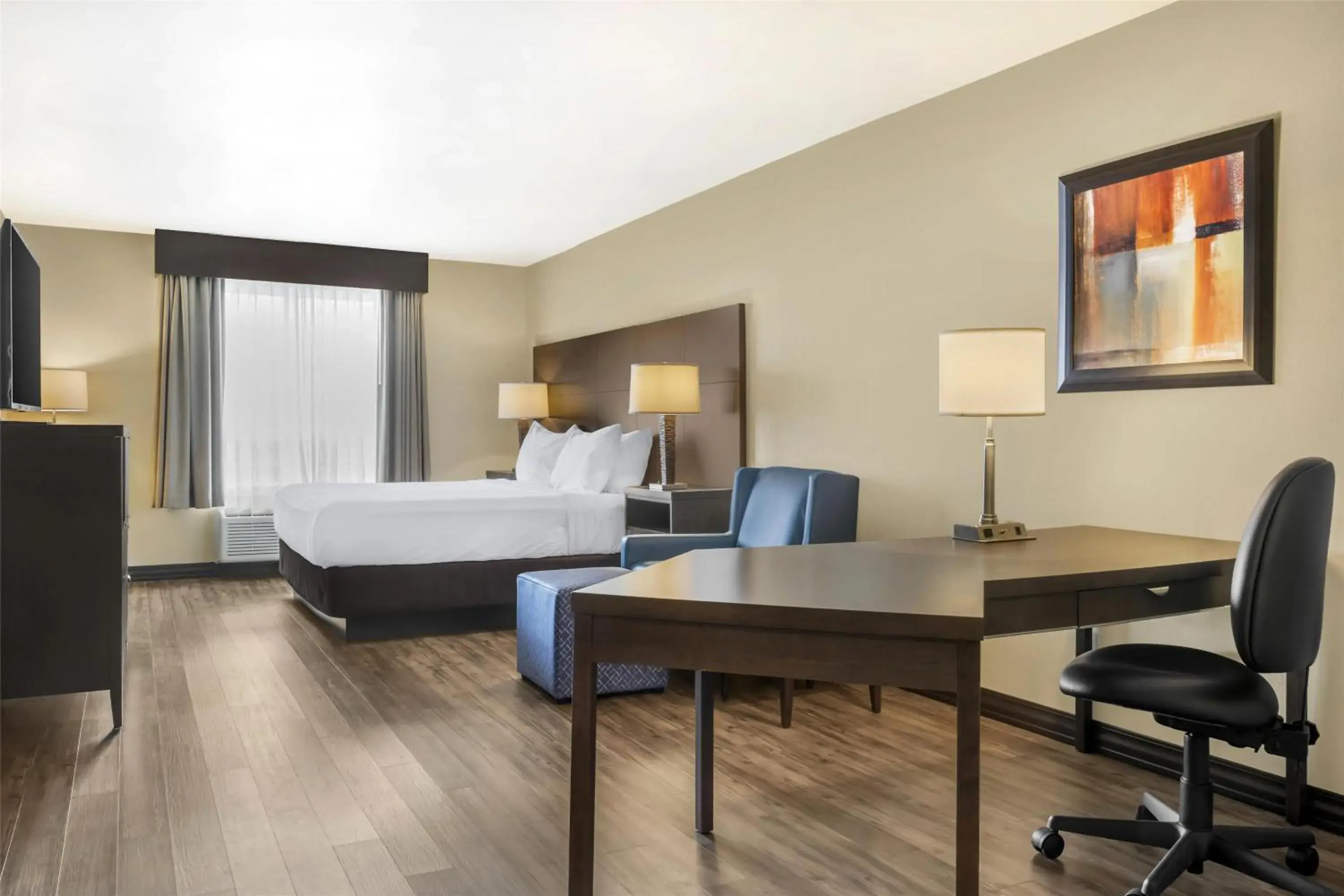 Bedroom, Bed in BEST WESTERN PLUS Saint John Hotel & Suites Bedroom, Bed in BEST WESTERN PLUS Saint John Hotel & Suites