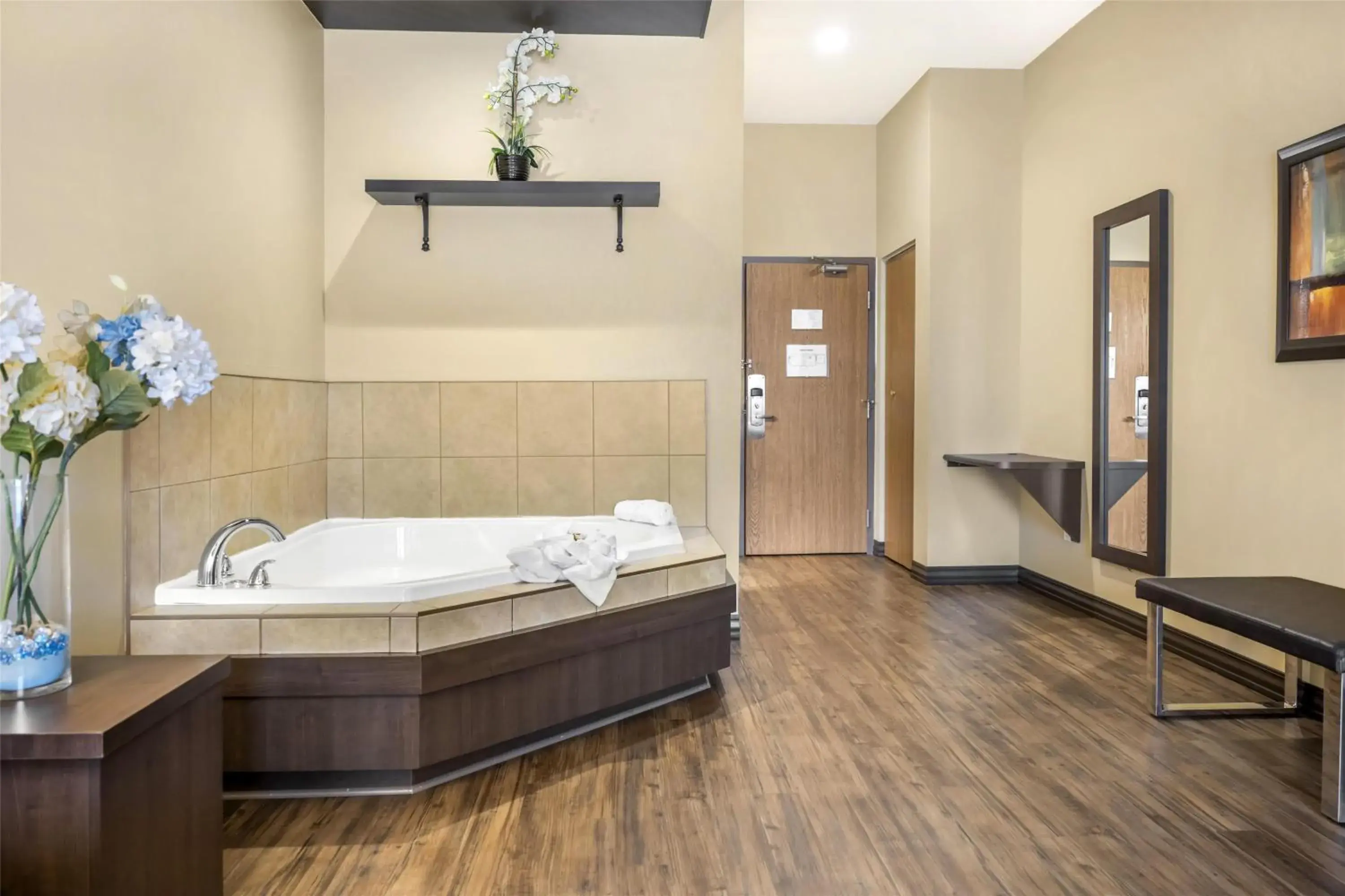 Bedroom in BEST WESTERN PLUS Saint John Hotel & Suites Bedroom in BEST WESTERN PLUS Saint John Hotel & Suites