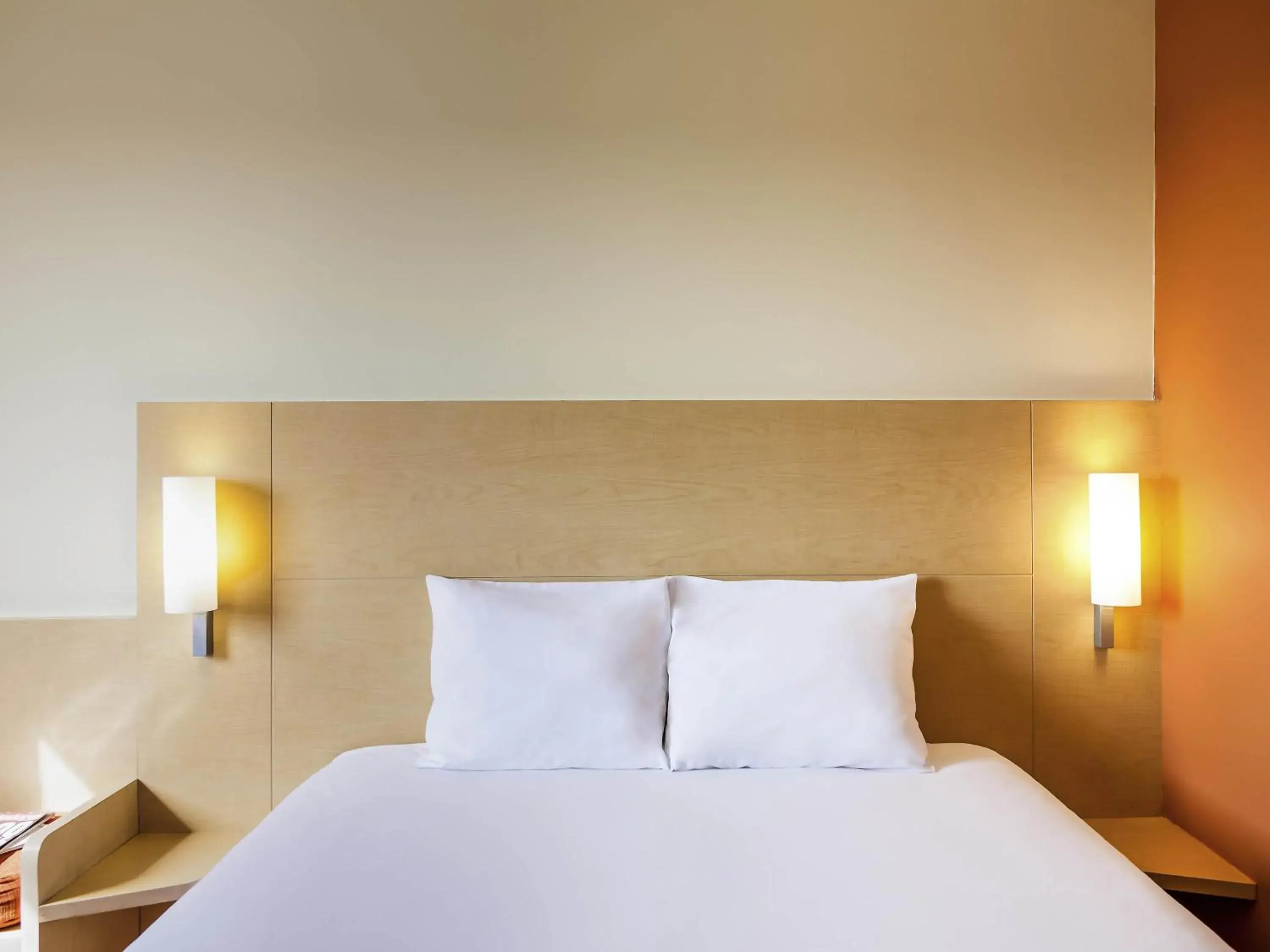 Bedroom, Bed in Ibis Juarez Consulado Bedroom, Bed in Ibis Juarez Consulado