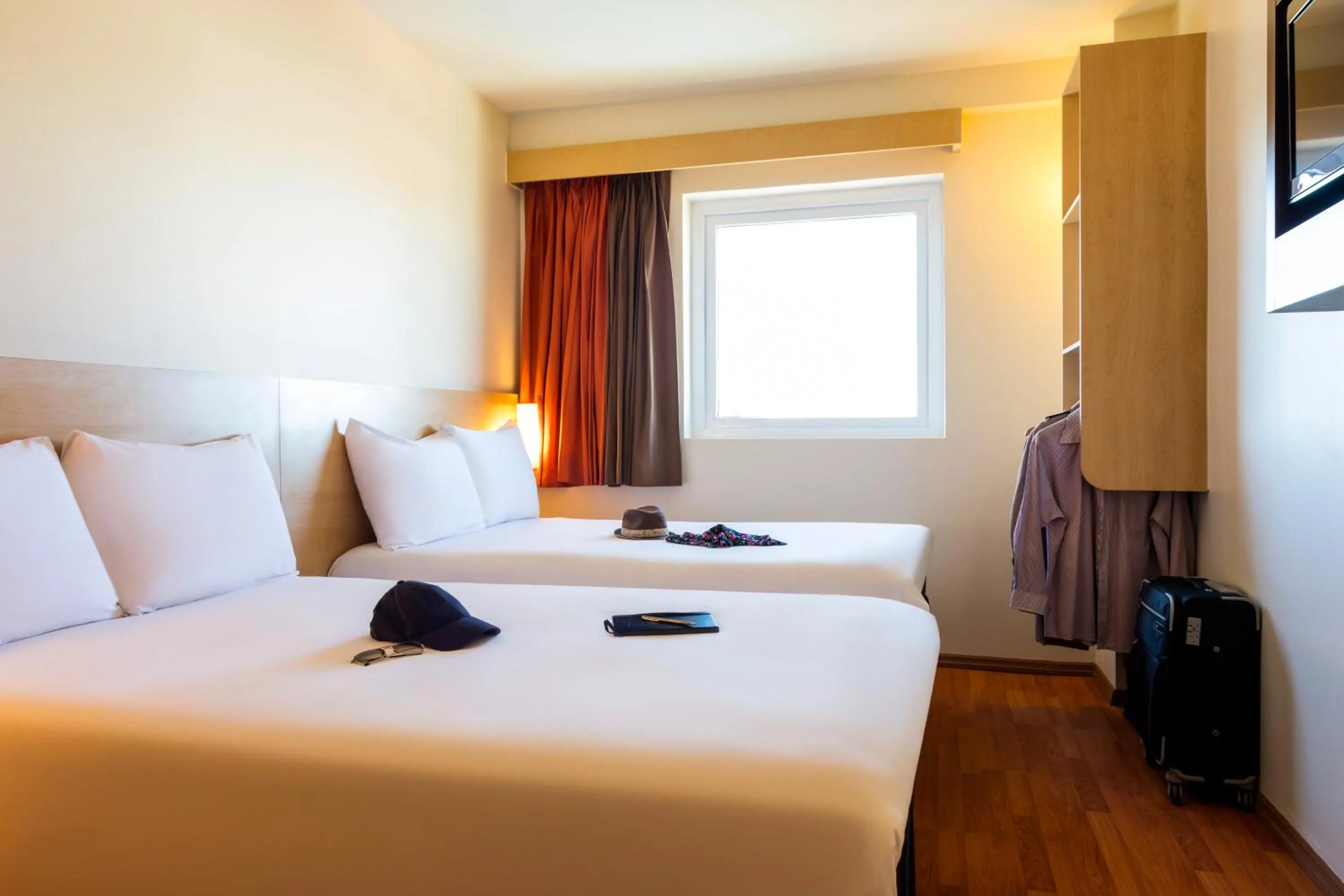 Bedroom, Bed in Ibis Juarez Consulado