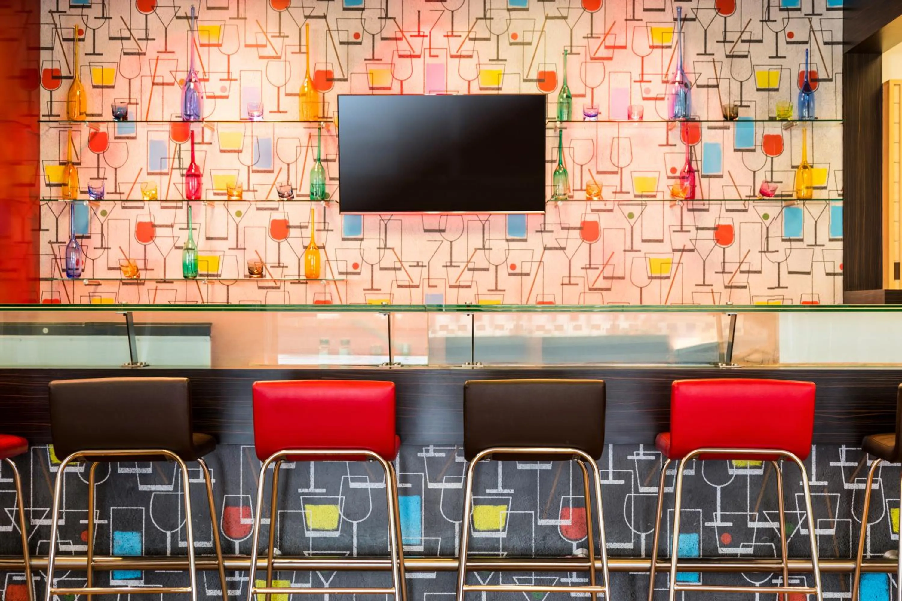 Restaurant/places to eat in Ibis Juarez Consulado