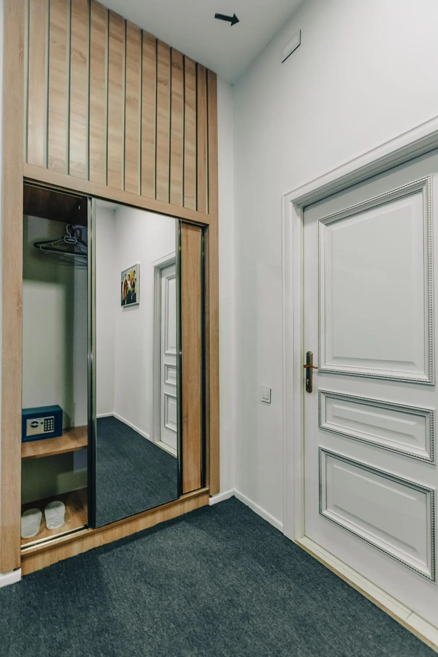 wardrobe in Seven Boutique Hotel Baku